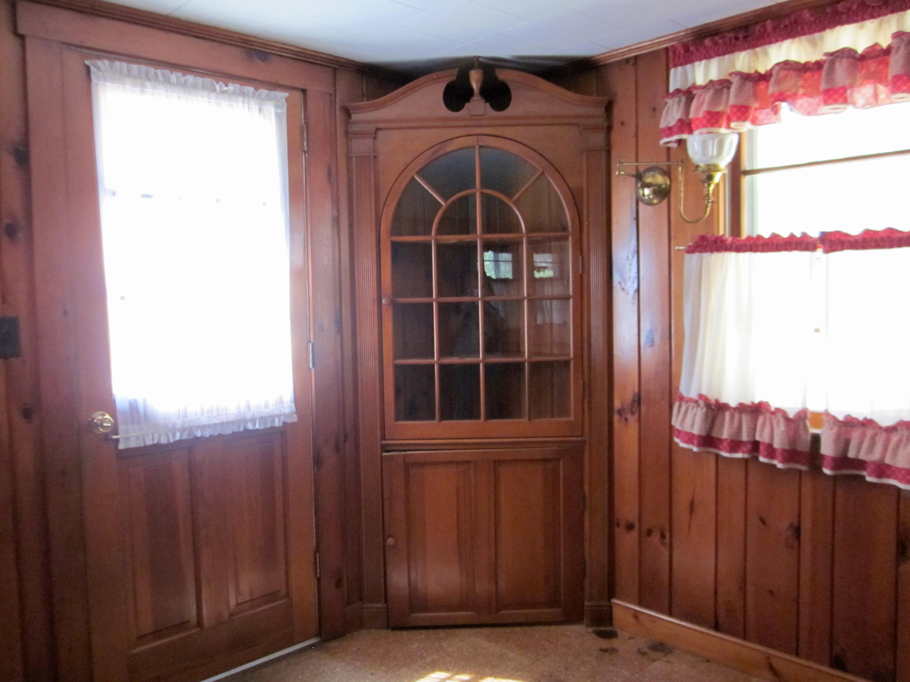 799 Resica Falls Road, East Stroudsburg, Pennsylvania image 14