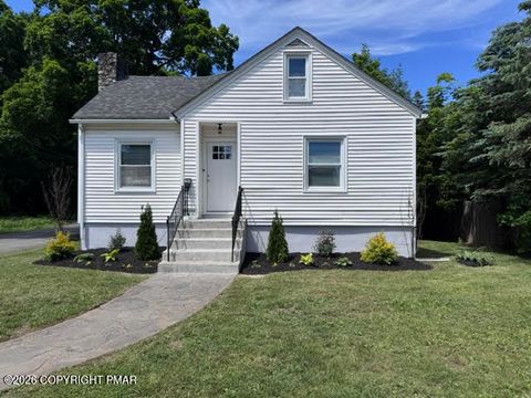 Homes For Sale - 203 Pokona Avenue<br/> Stroudsburg, PA 18360