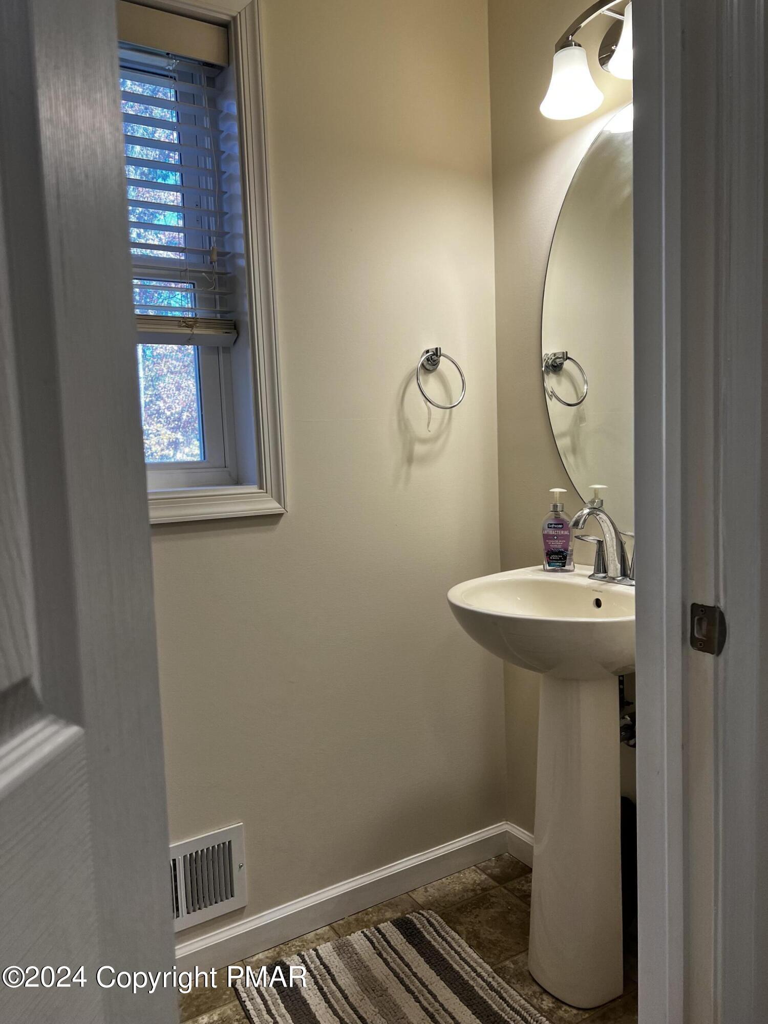 216 Swan Court, East Stroudsburg, Pennsylvania image 23