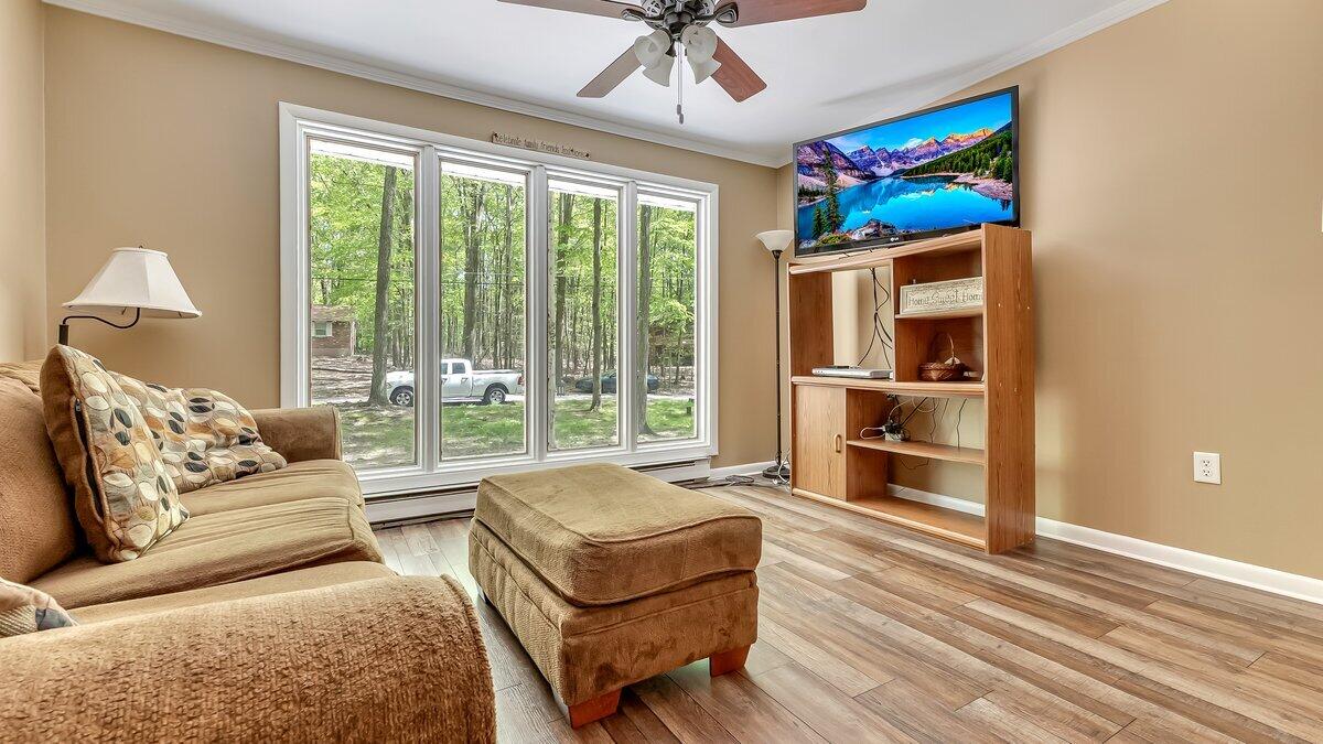 235 White Pine Lane, Pocono Lake, Pennsylvania image 4