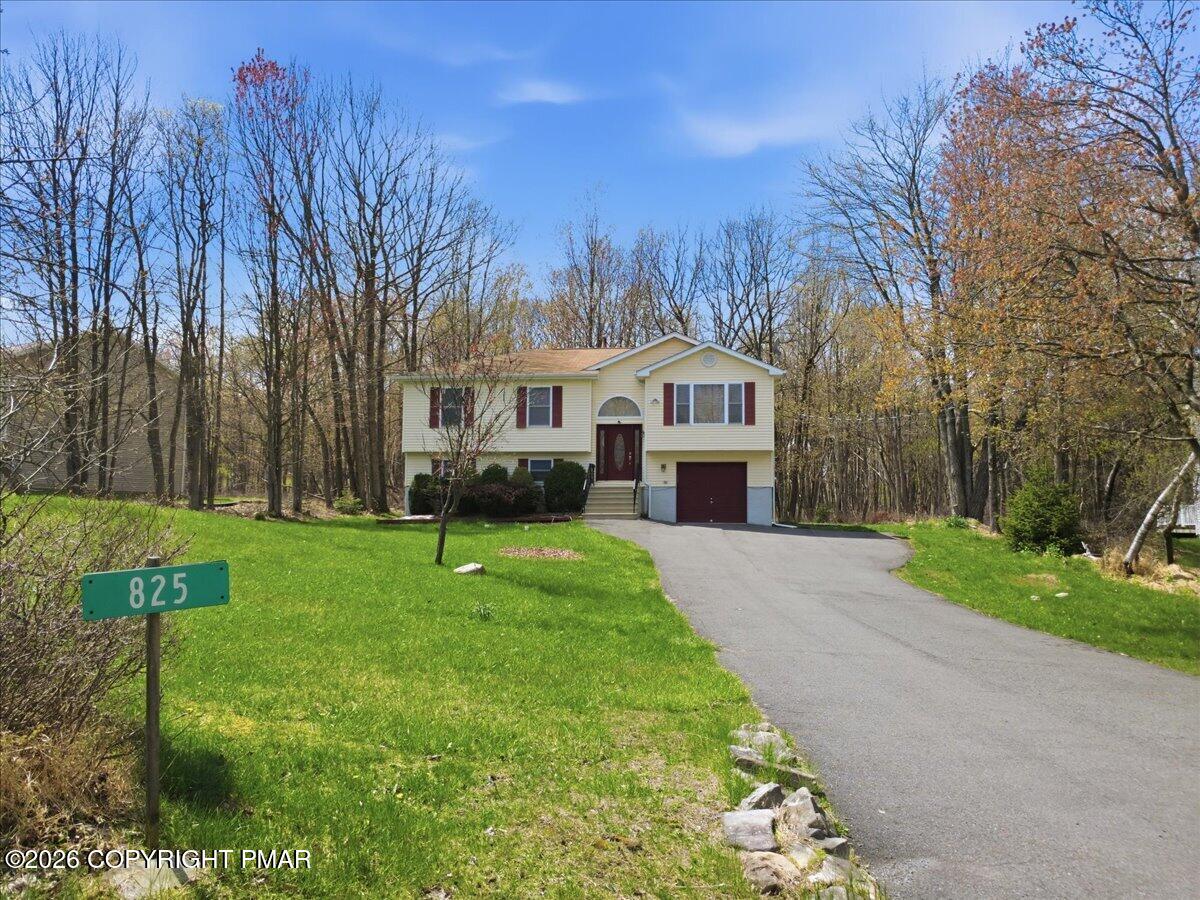 825 Clearview Drive