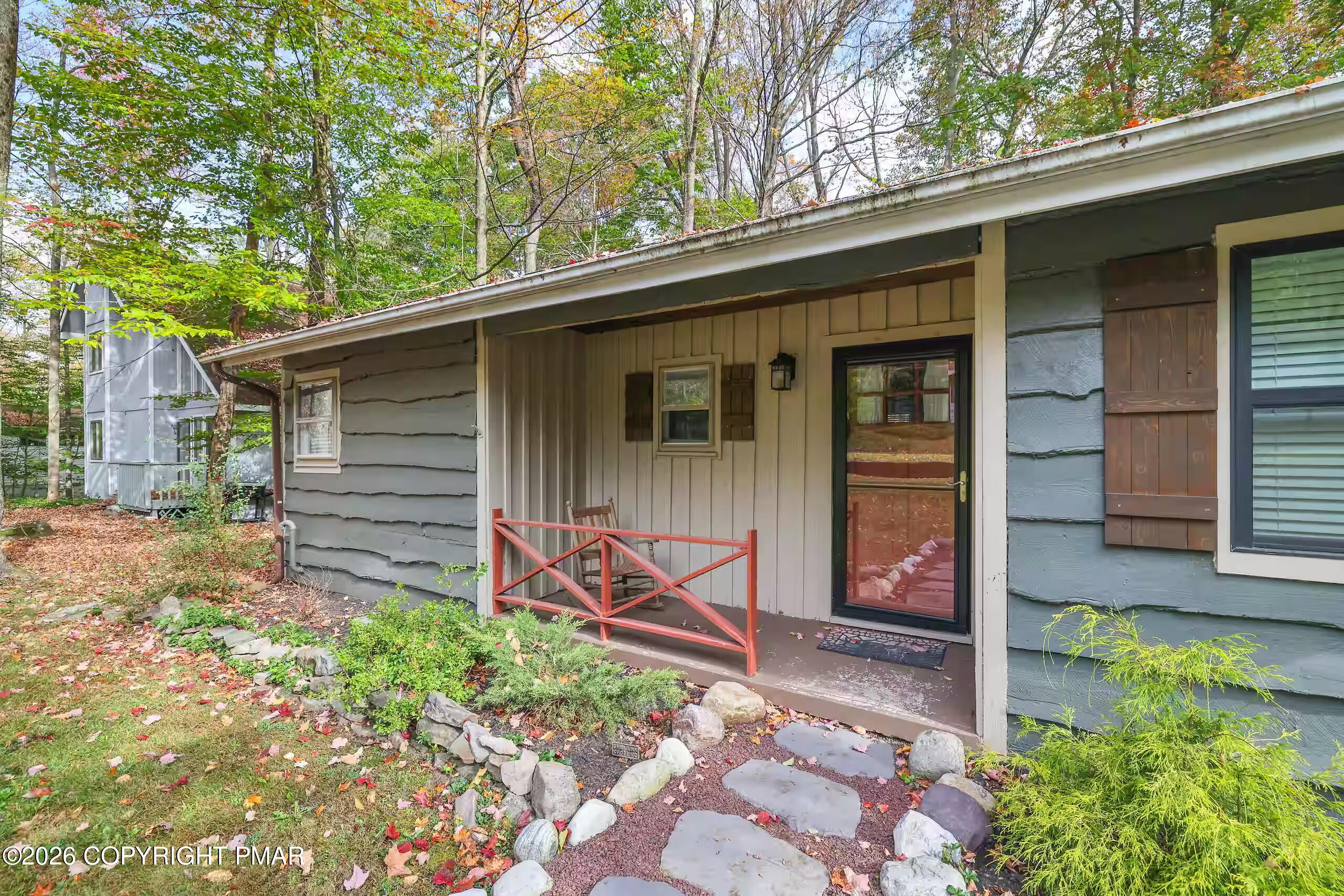 115 Mohican Trail