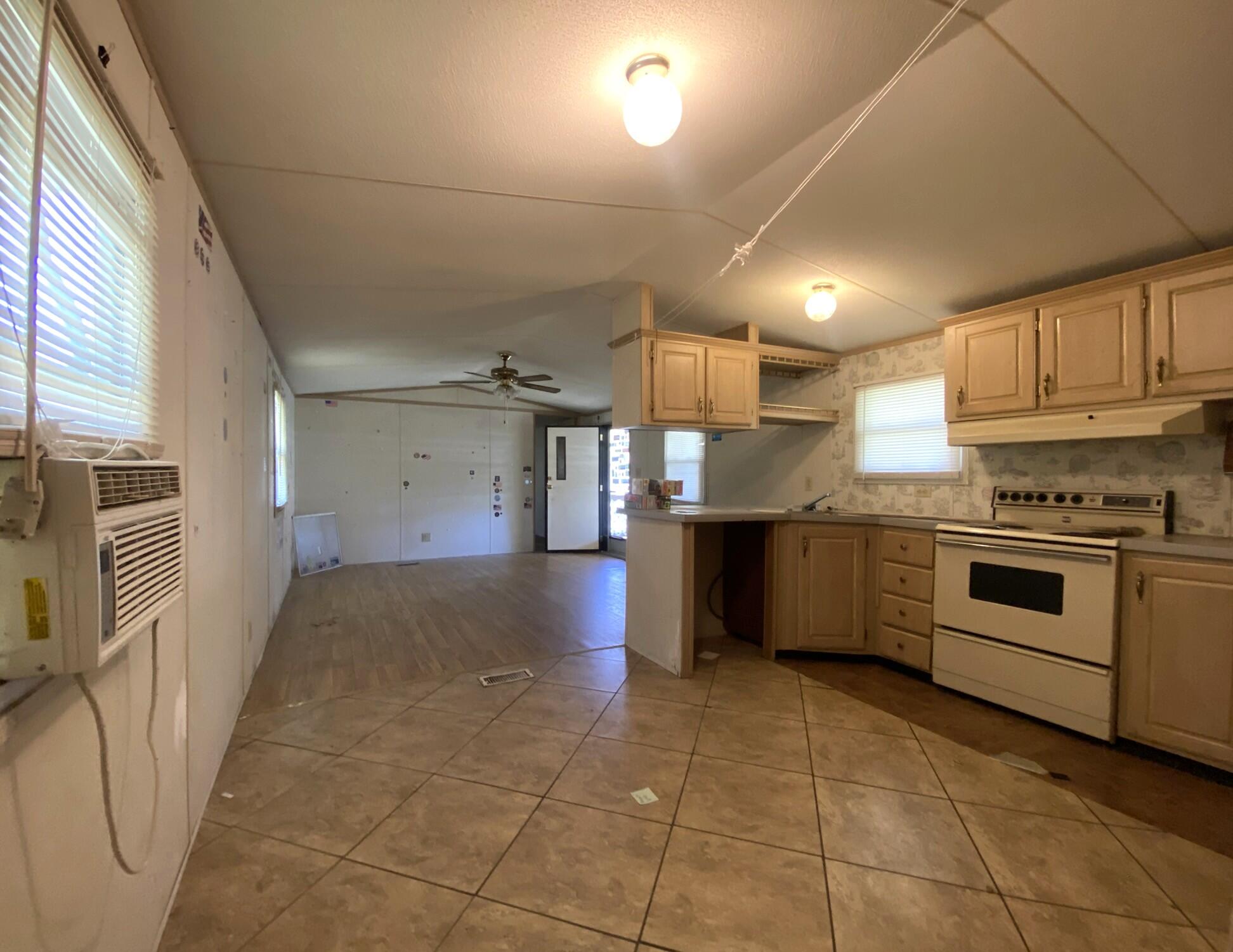 206 Creekside Manor Drive, Lehighton, Pennsylvania image 6