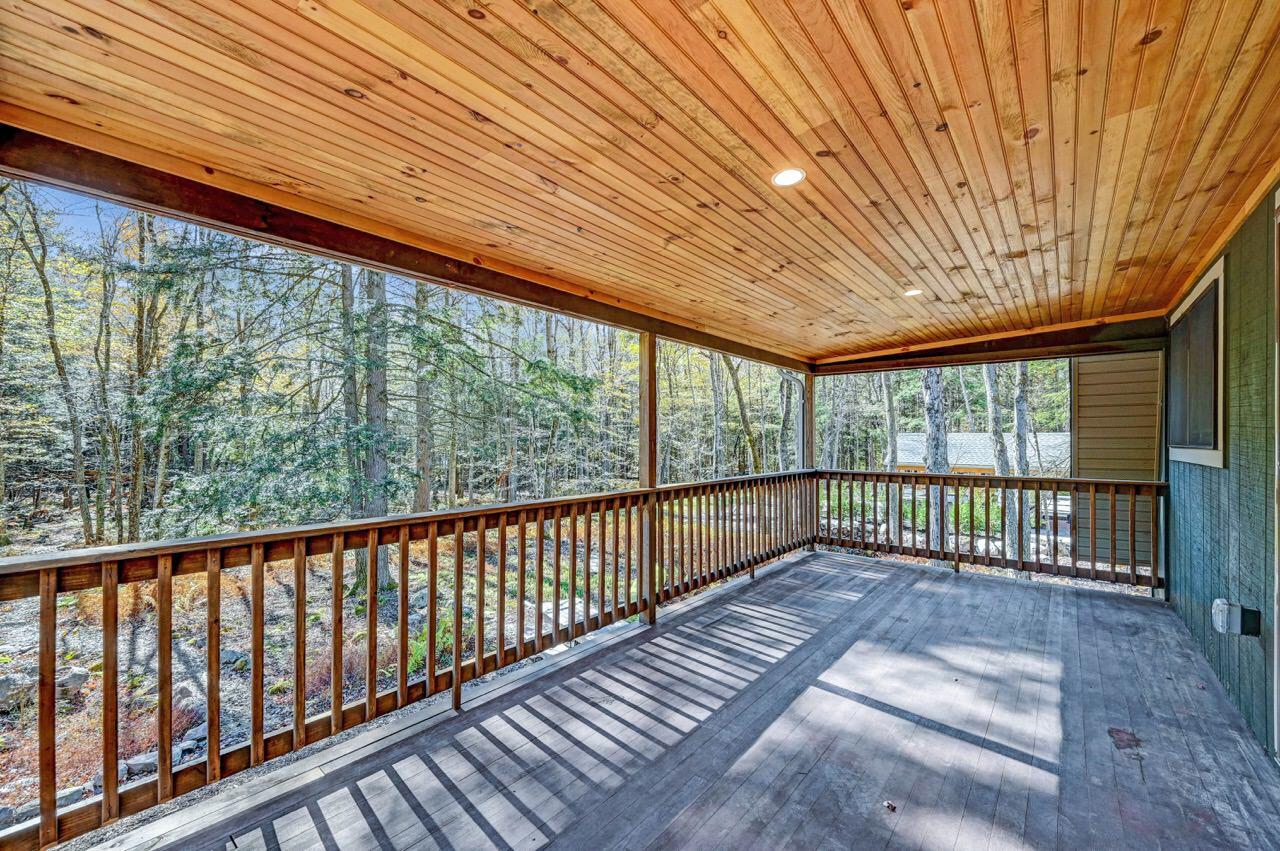 1153 Deer Trail Road, Pocono Pines, Pennsylvania image 28