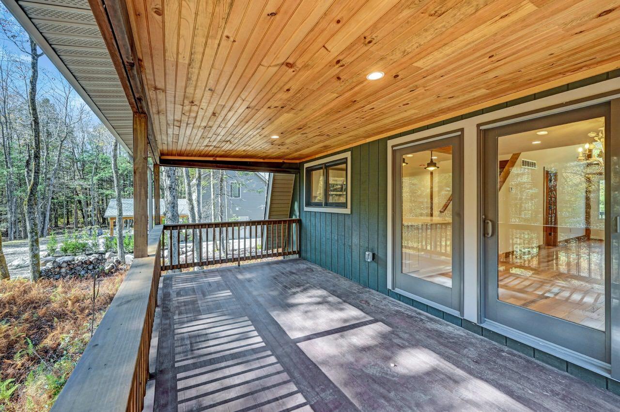 1153 Deer Trail Road, Pocono Pines, Pennsylvania image 27