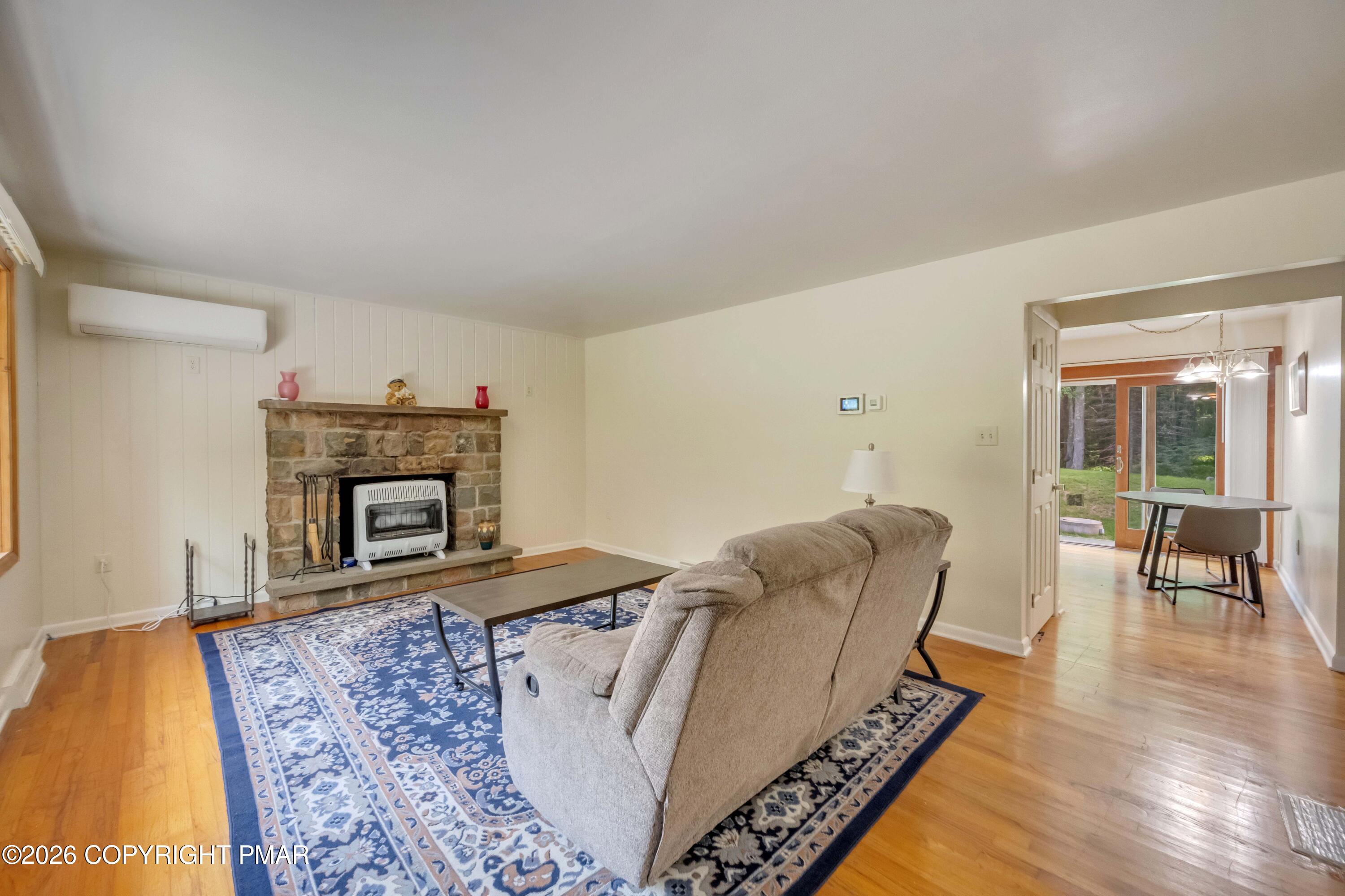 6469 Laurel Road