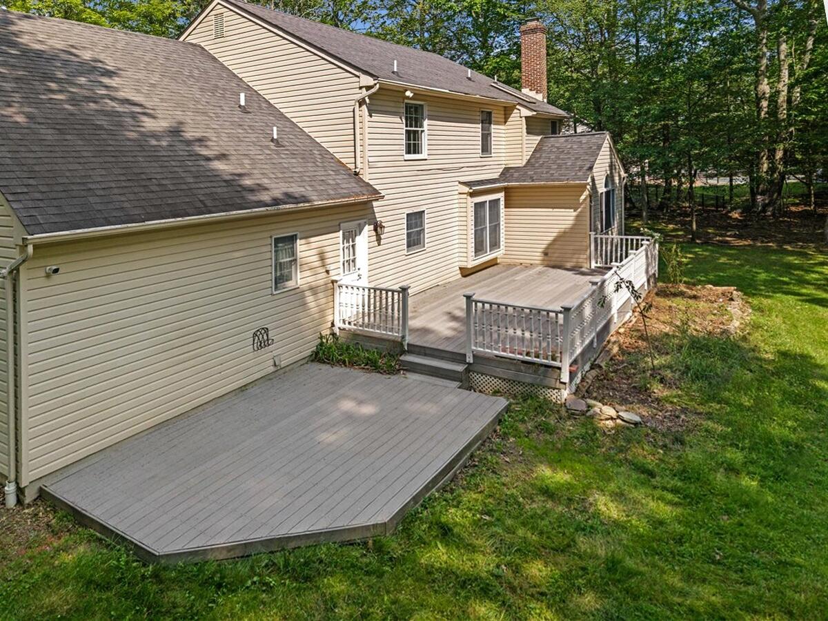 102 Crest Circle, East Stroudsburg, Pennsylvania image 11