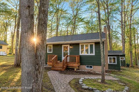 Homes For Sale - 122 First Tafton Road<br/> Pike County, Tafton, PA 18464