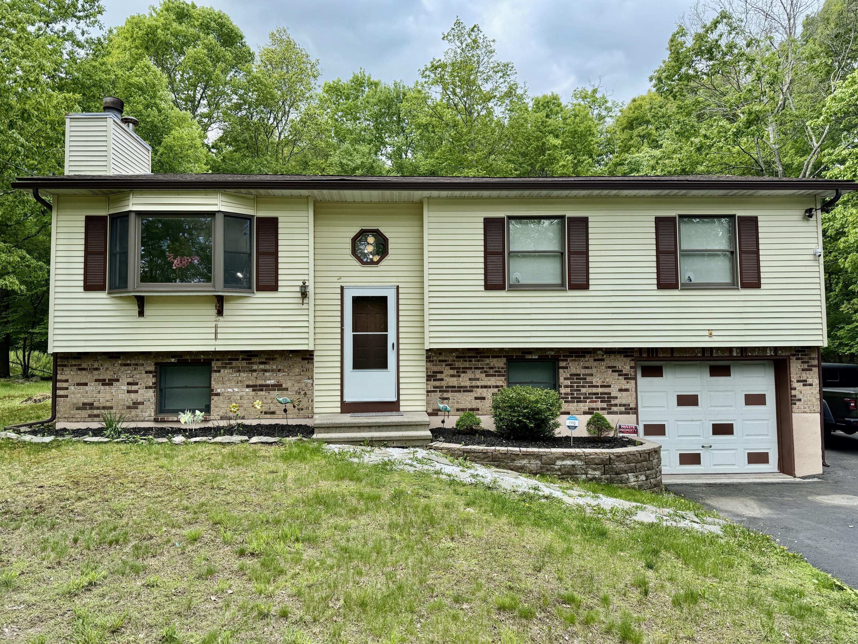 1223 Coolbaugh Road, East Stroudsburg, Pennsylvania image 1