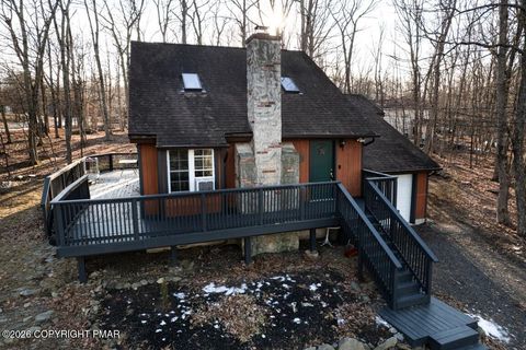 143 Totteridge Road Bushkill PA 18324