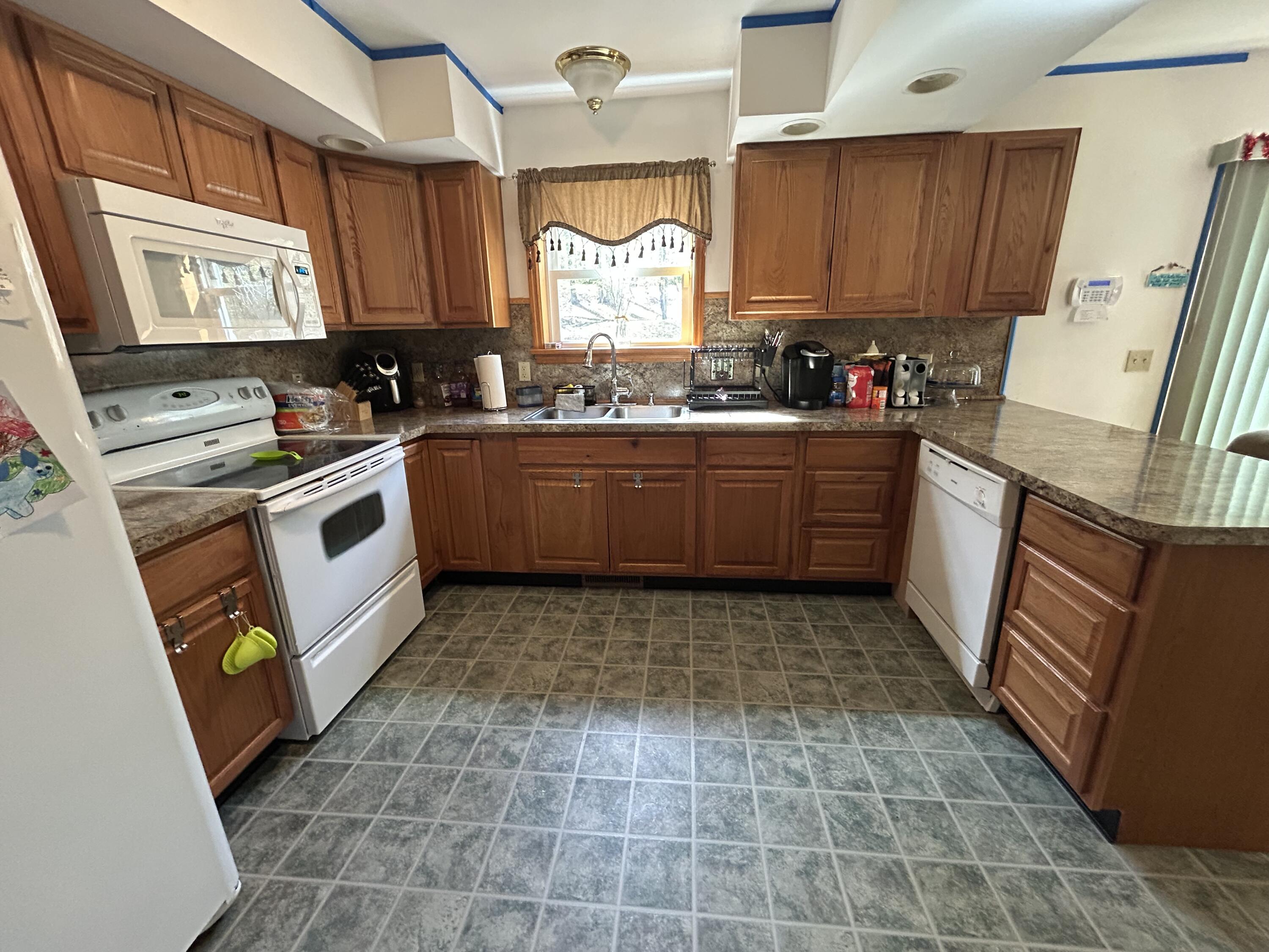 131 Wildwood Lane, Canadensis, Pennsylvania image 5