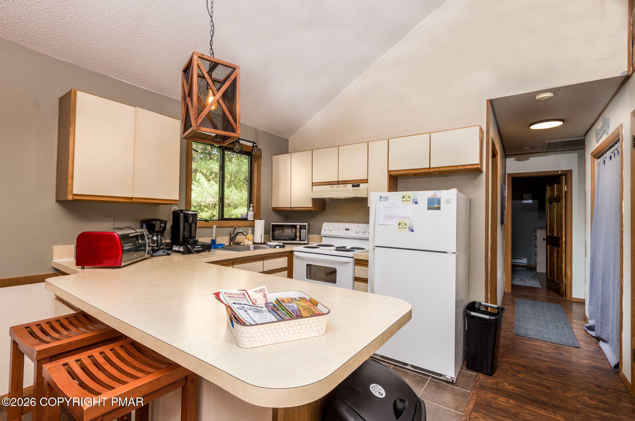 251 McKuen Way