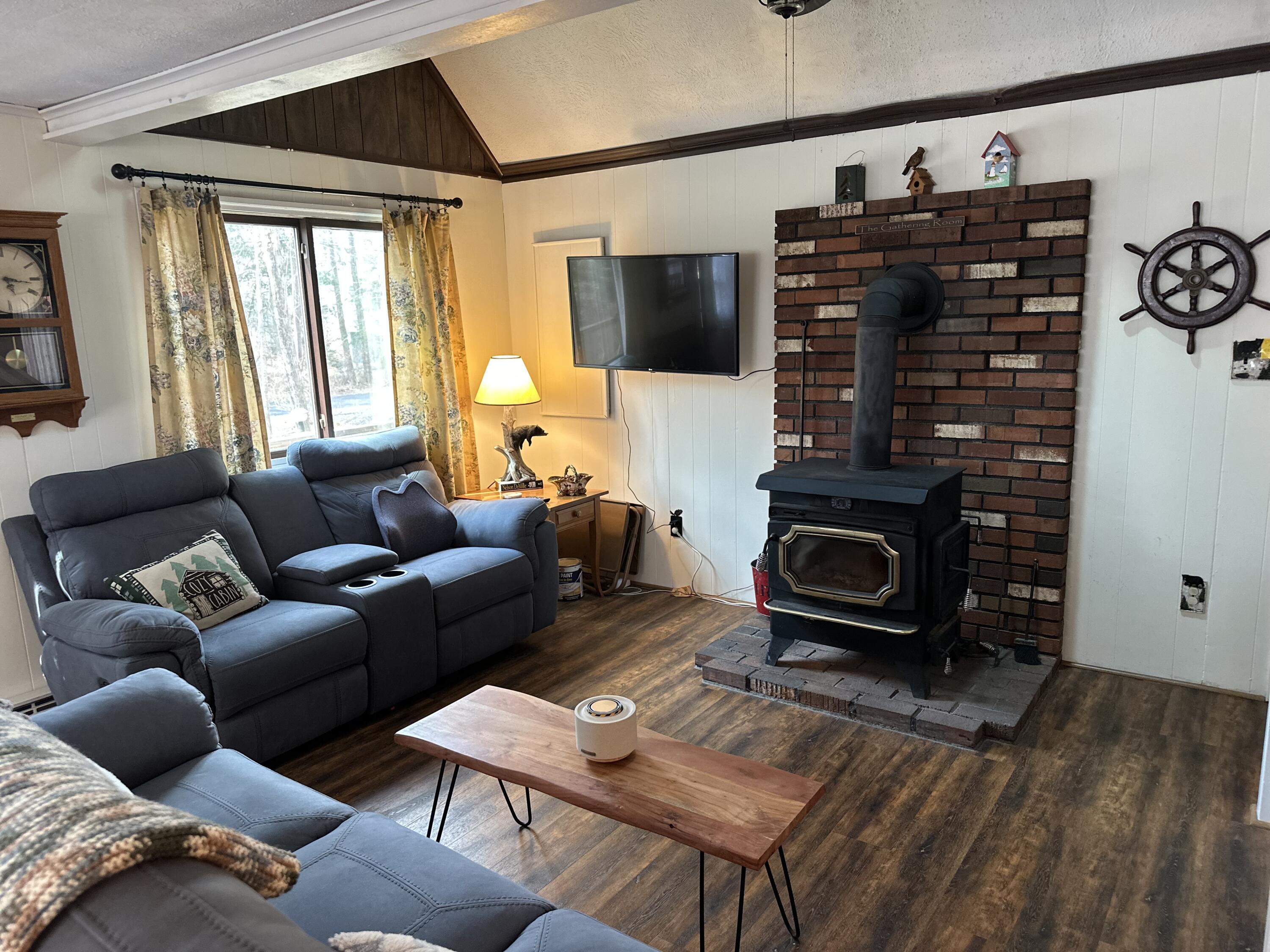 192 George Drive, Pocono Lake, Pennsylvania image 3