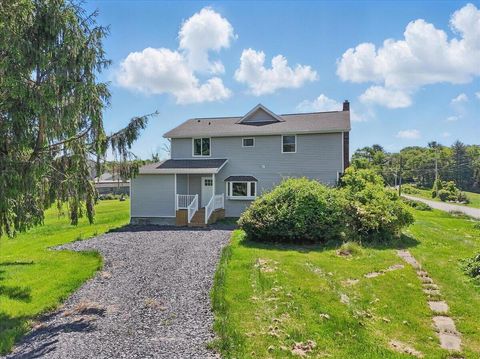 1652 Bonser Road Saylorsburg PA 18353