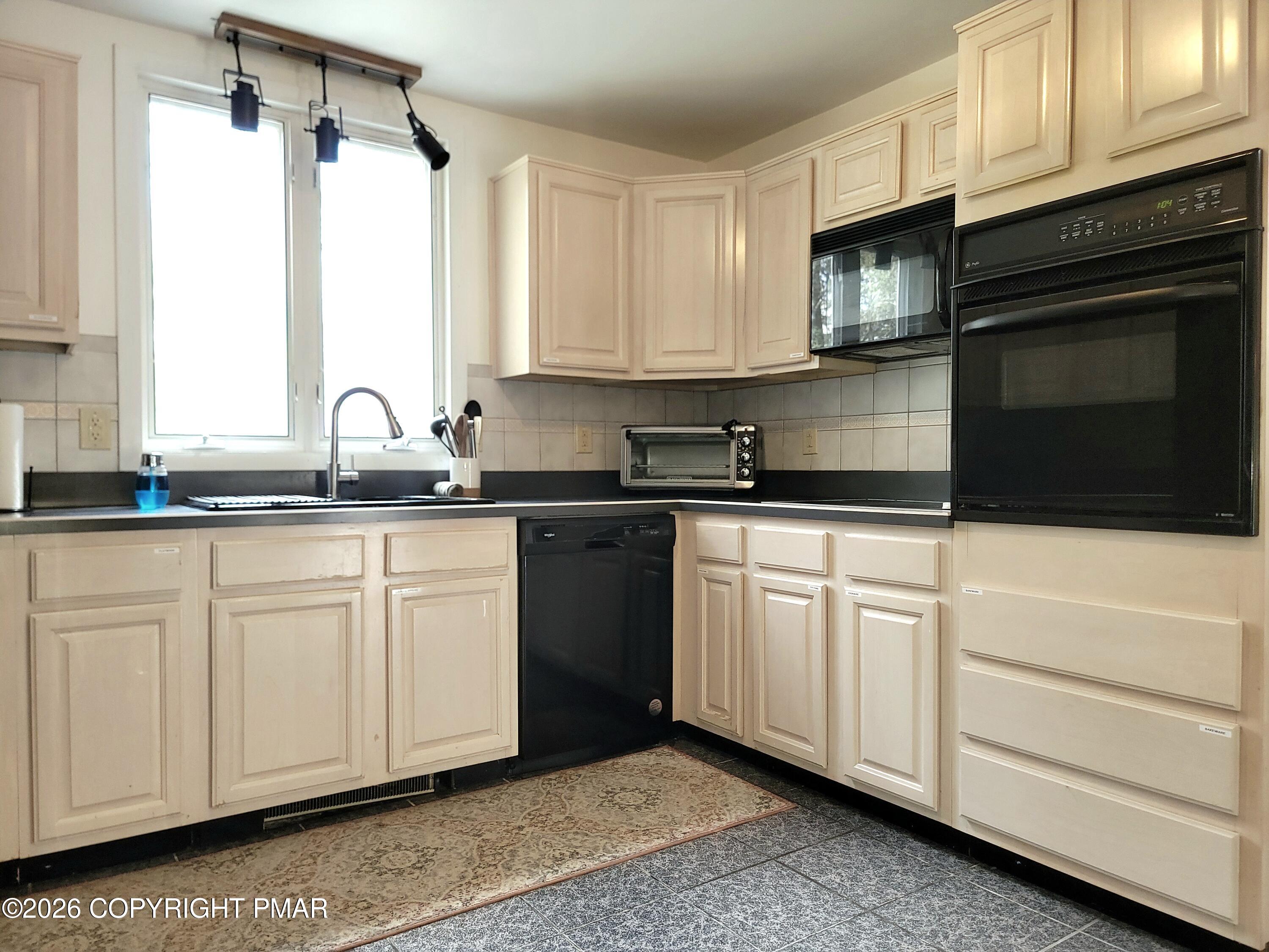 1225 KILMER Road