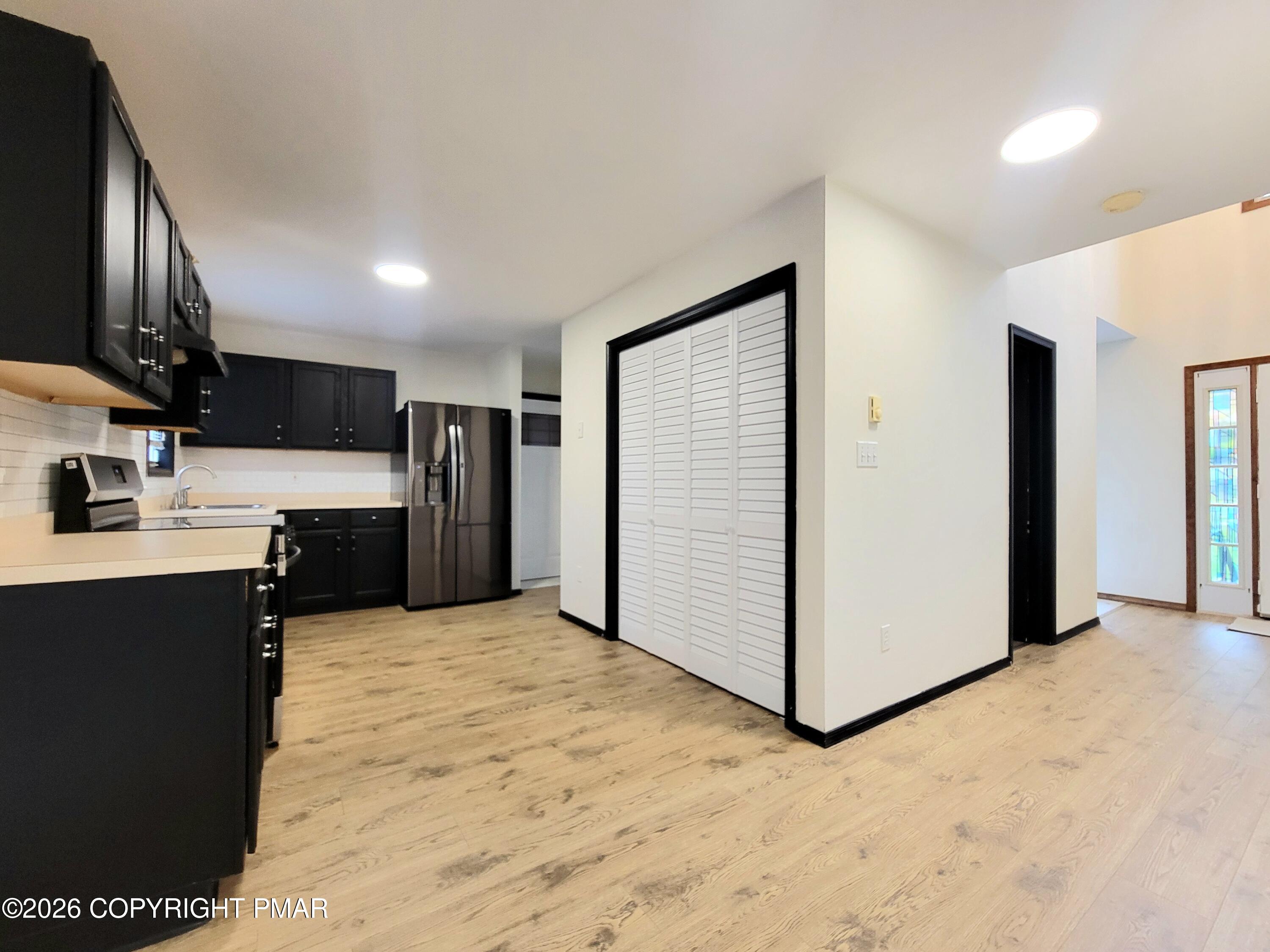 9325 FAIRMOUNT Way