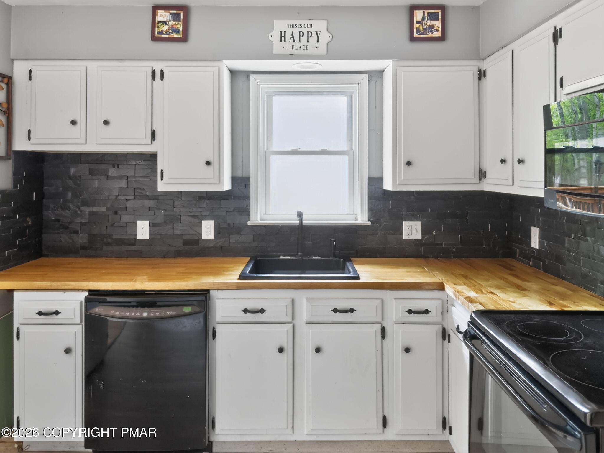 1292 Winding Way