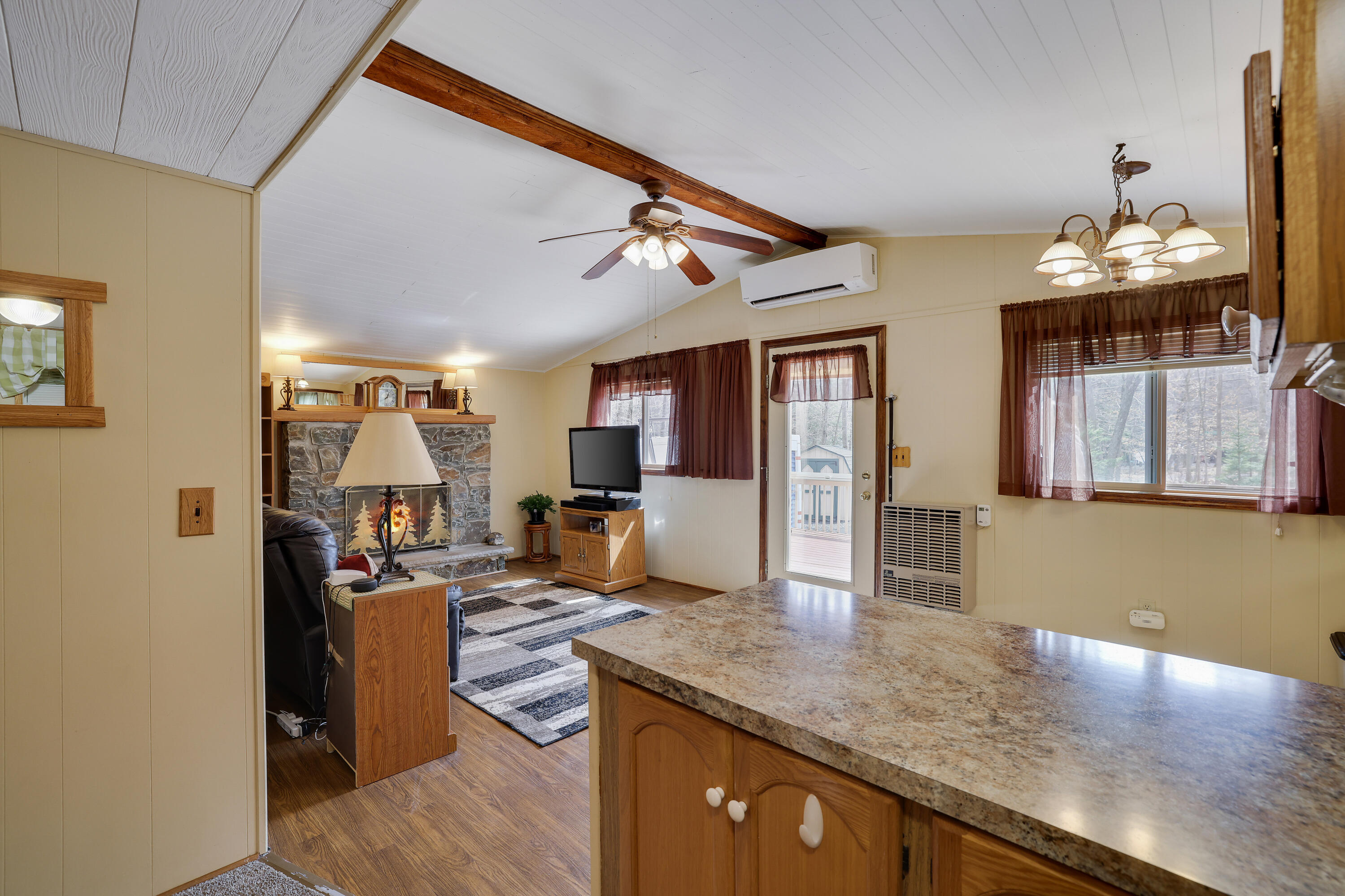 2035 Beaver Run Road, Pocono Lake, Pennsylvania image 13