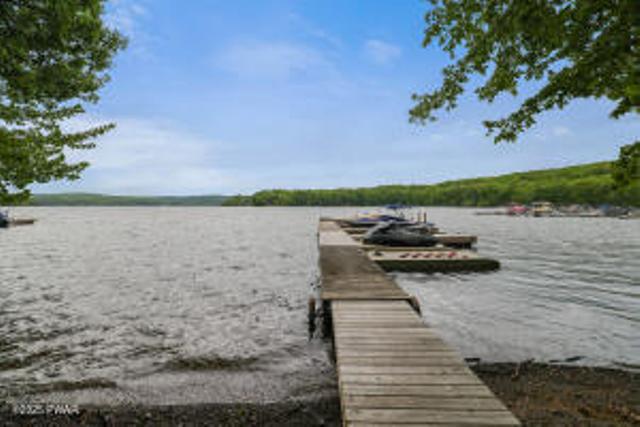 7 Shore Line Drive, Lakeville, Pennsylvania image 4