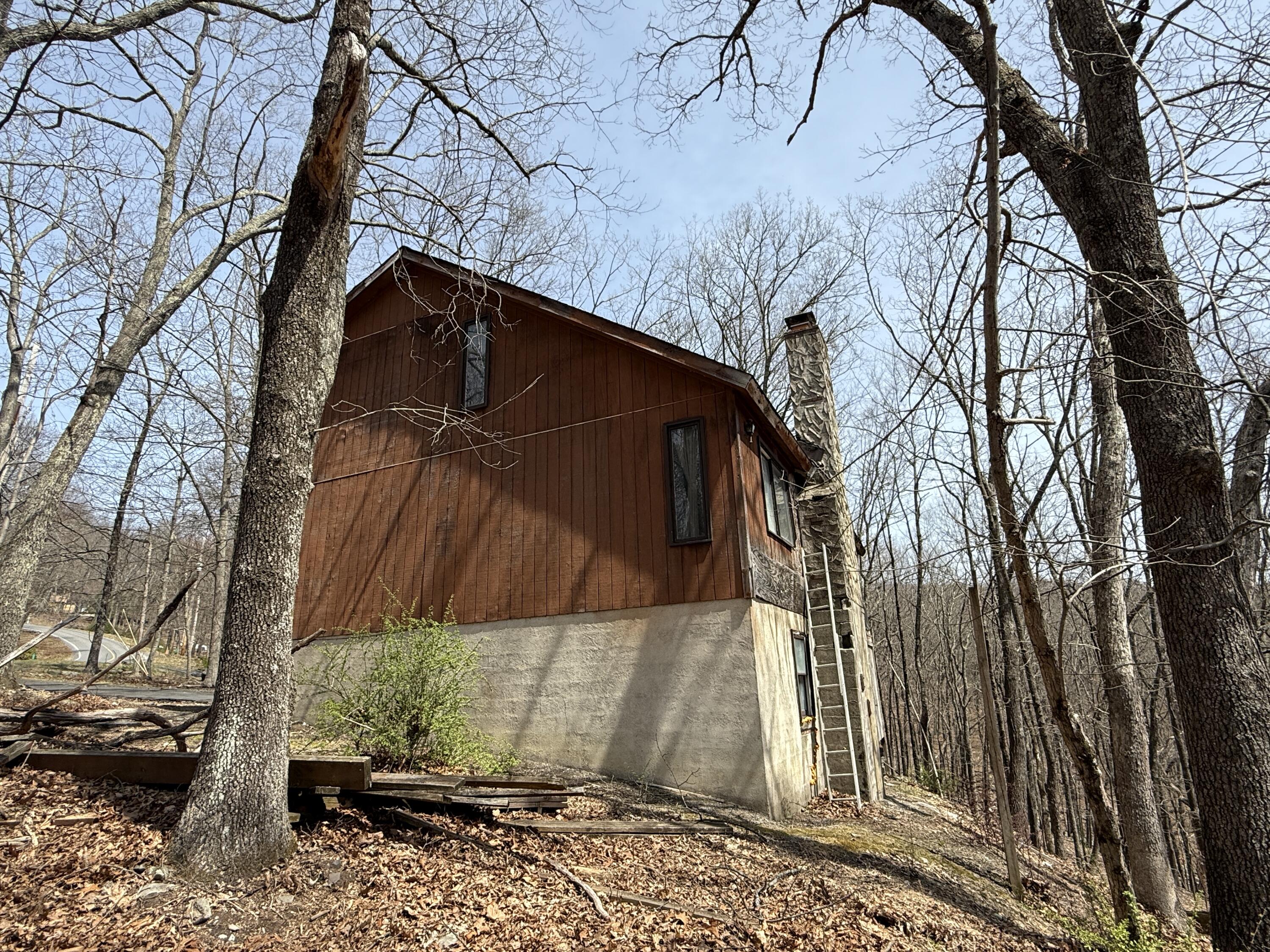 5231 Woodbridge Drive, Bushkill, Pennsylvania image 2
