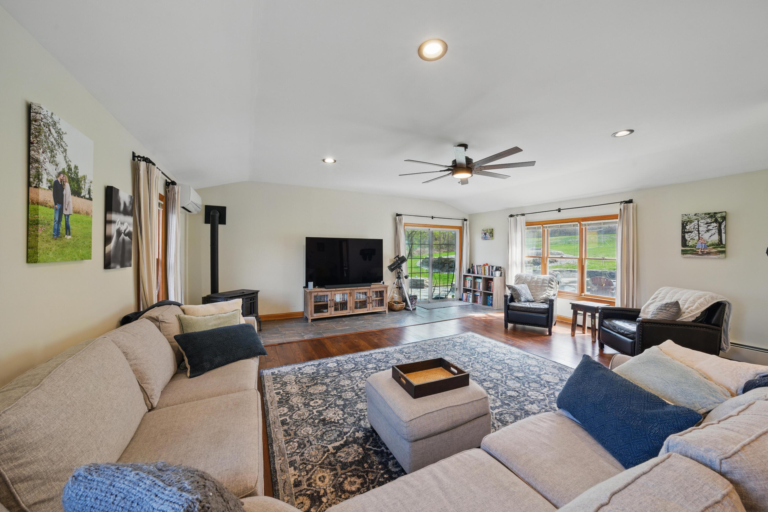3224 Middle Easton Belmont Pike, Stroudsburg, Pennsylvania image 4