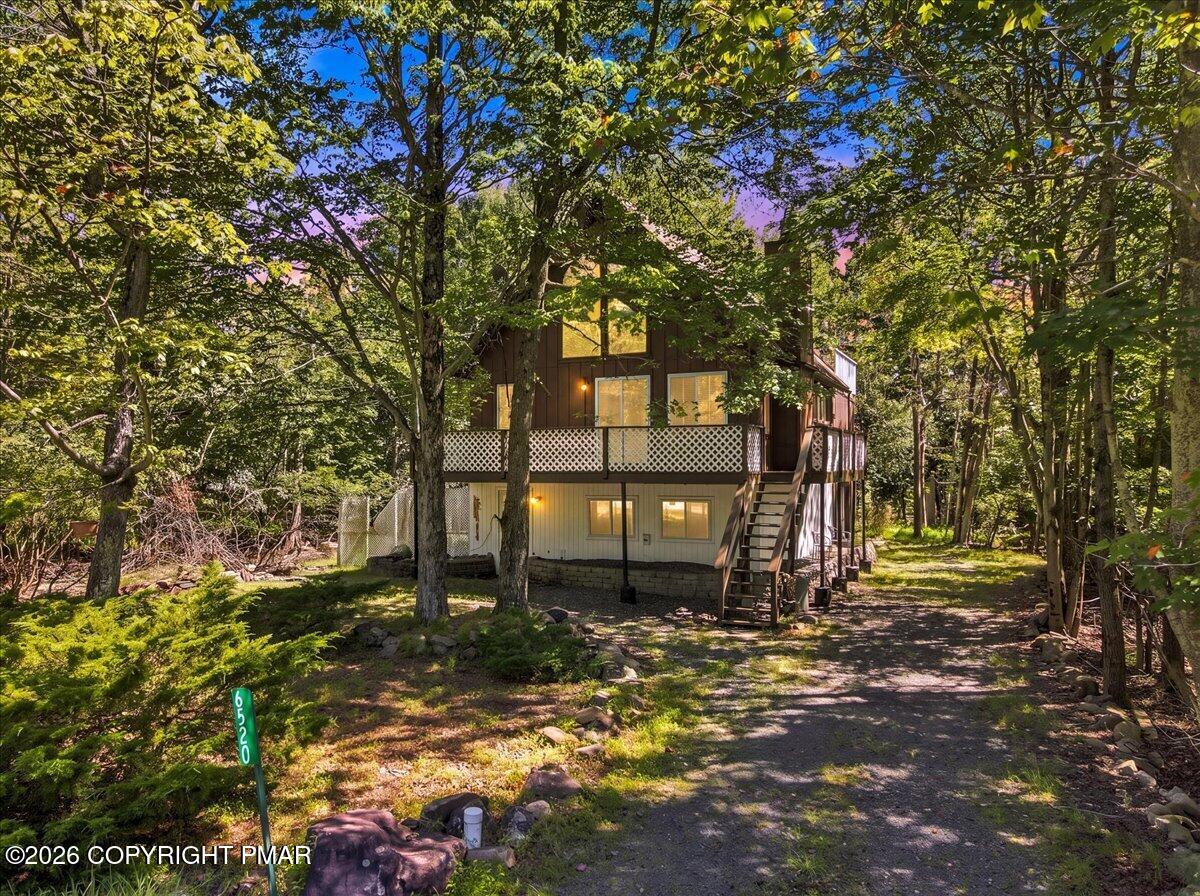 6520 Runnymeade Lane