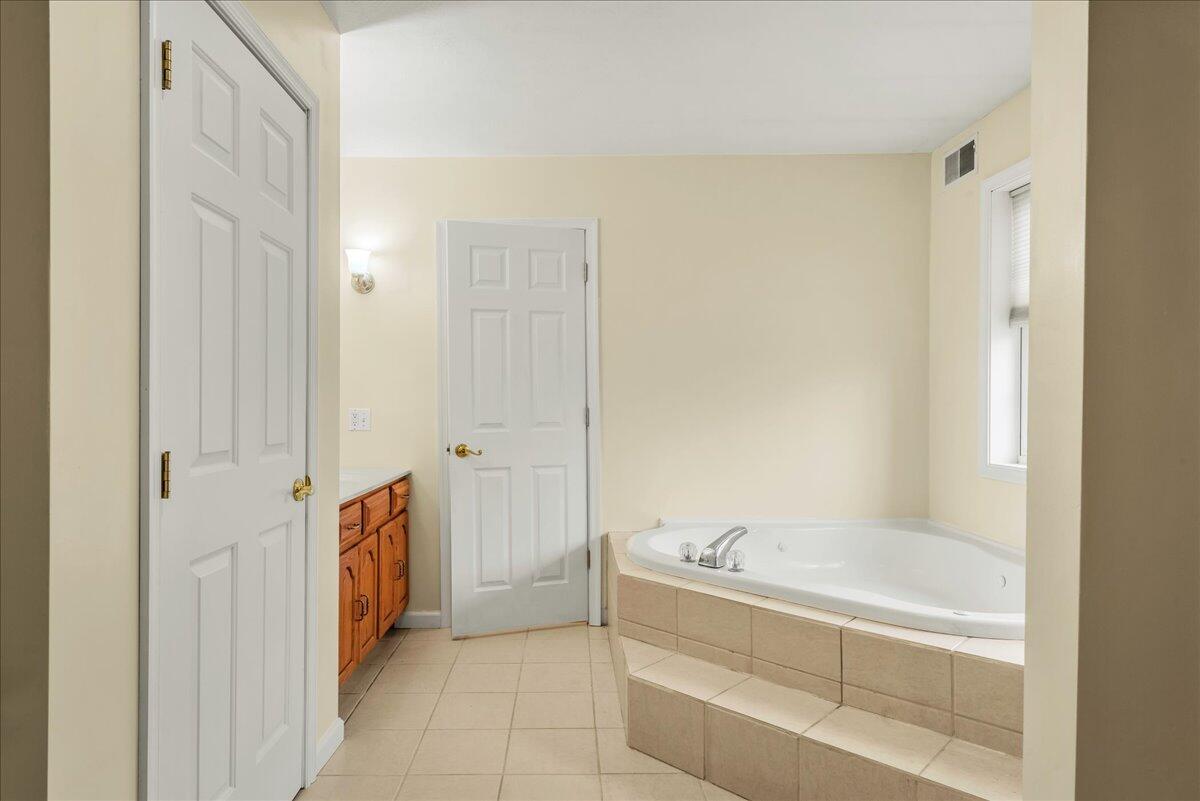 3211 Lake View Drive, Henryville, Pennsylvania image 42