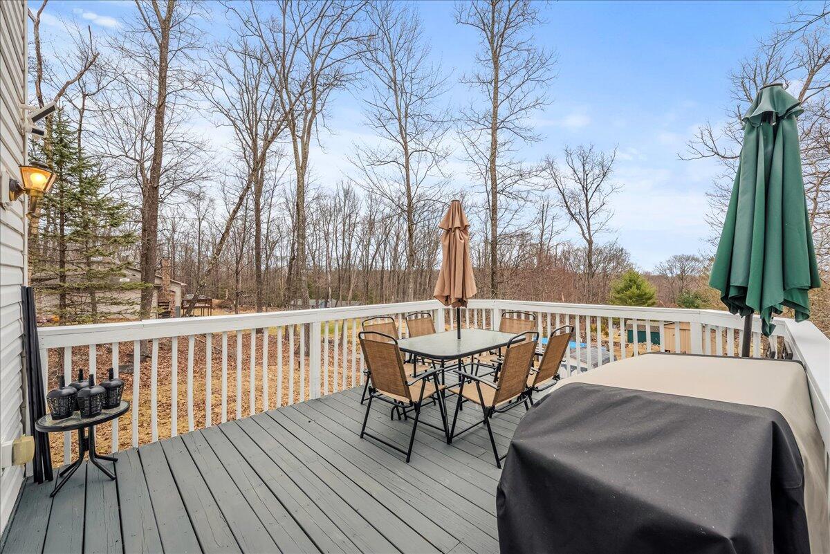 3211 Lake View Drive, Henryville, Pennsylvania image 9