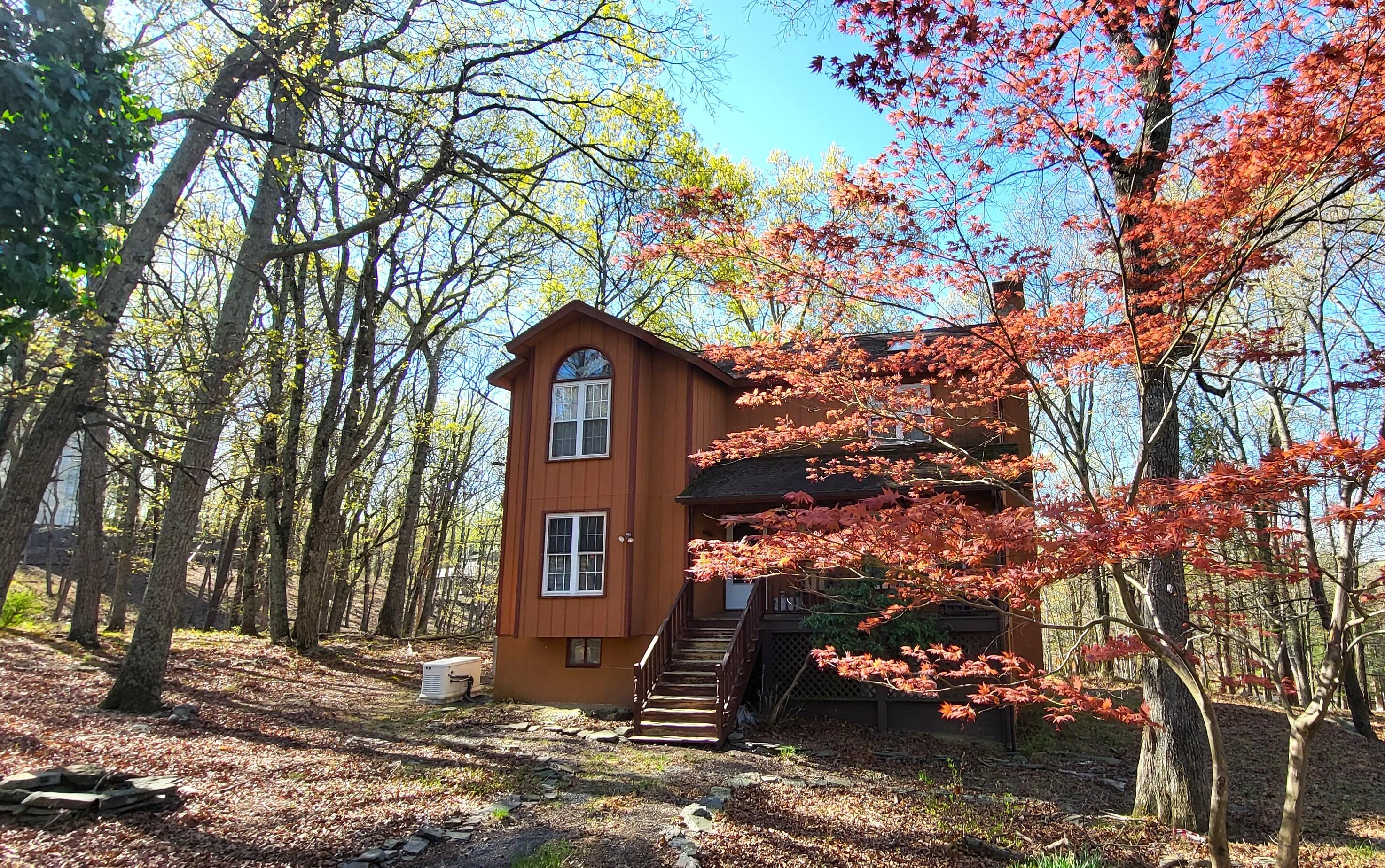 154 Elgin Way, Bushkill, Pennsylvania image 1