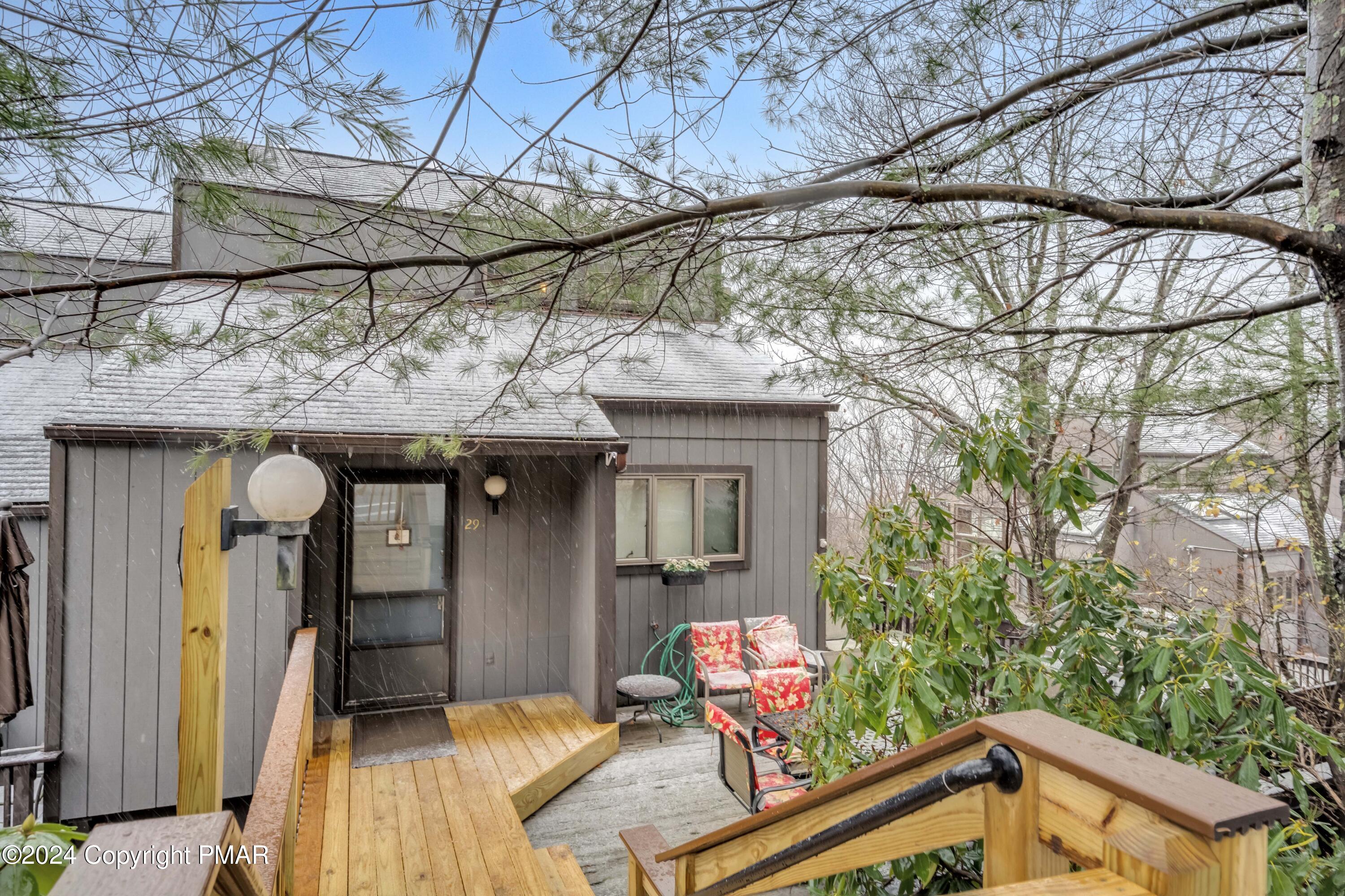 295 Overlook Way, Tannersville, Pennsylvania image 2