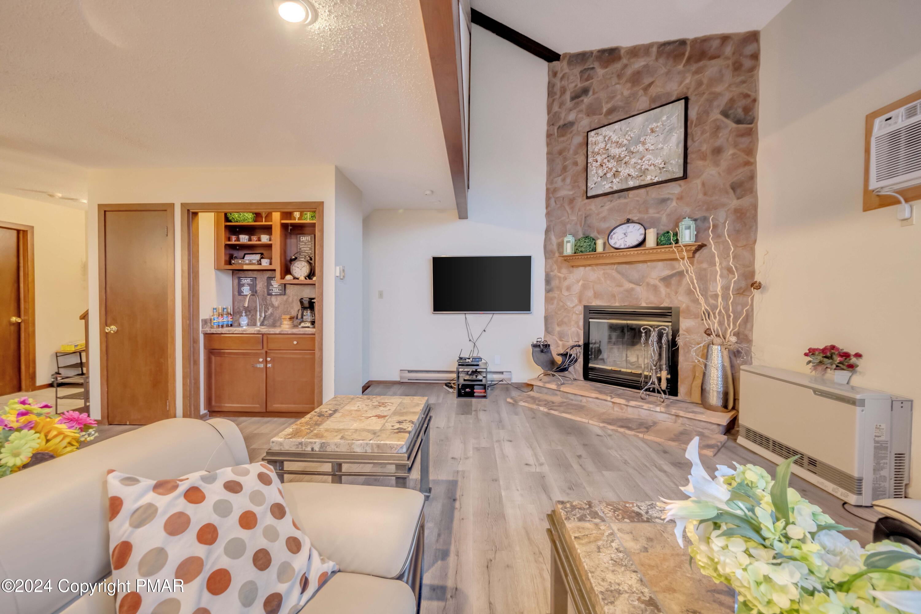 295 Overlook Way, Tannersville, Pennsylvania image 12
