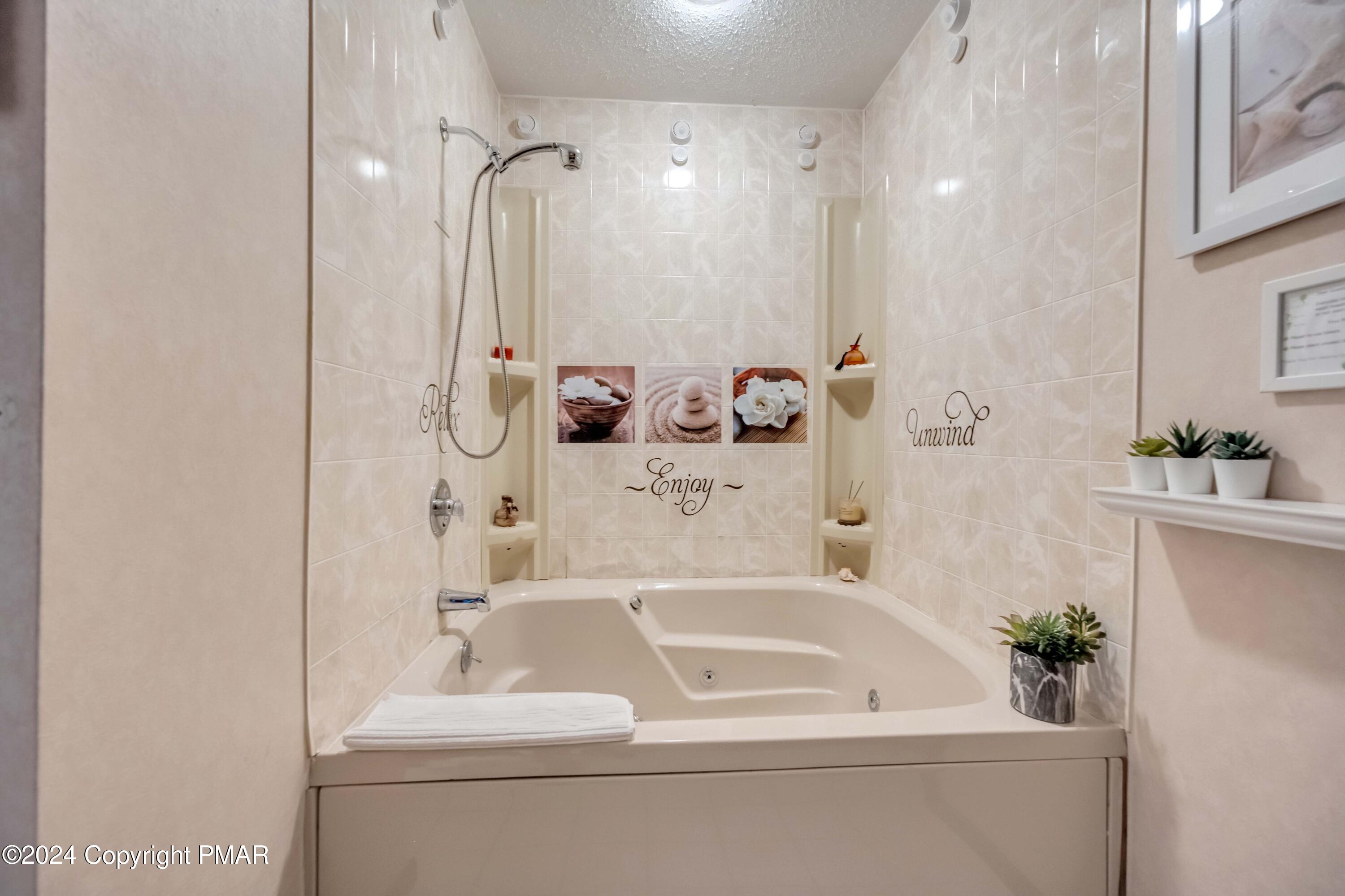 295 Overlook Way, Tannersville, Pennsylvania image 22