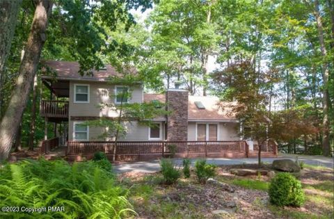 112 Church Avenue Greentown PA 18426