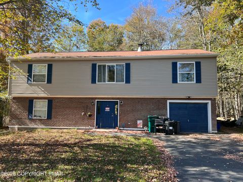 897 Country Place Drive Tobyhanna PA 18466