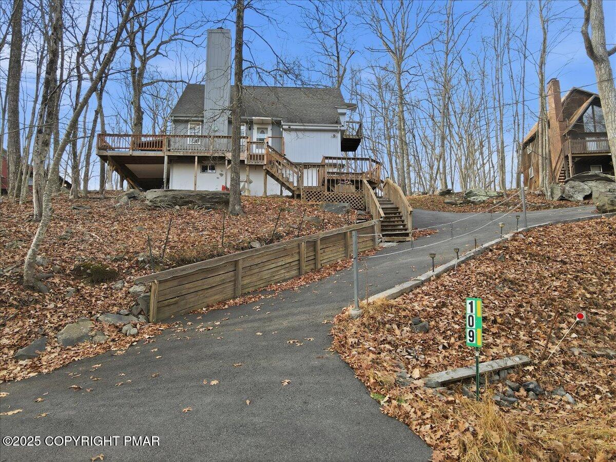 109 Saunders Drive