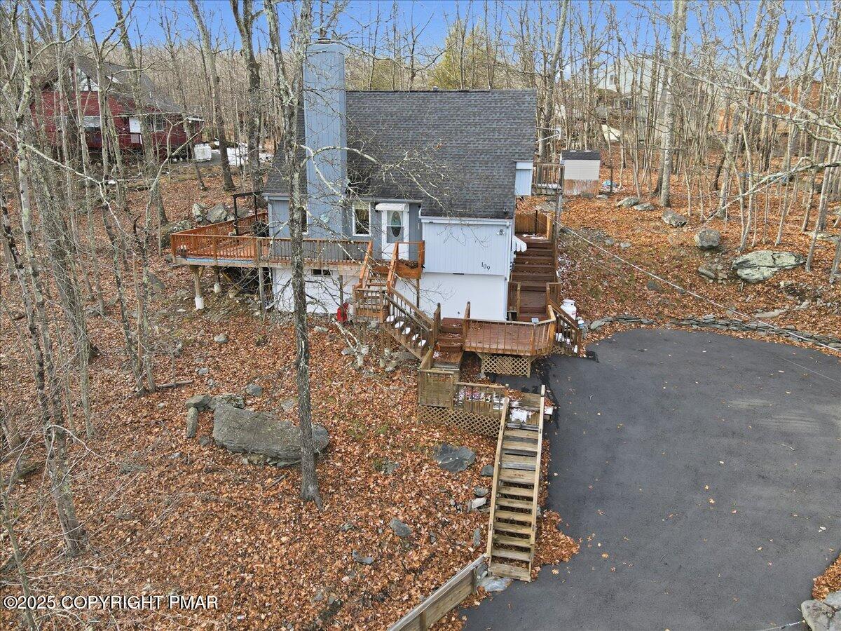 109 Saunders Drive