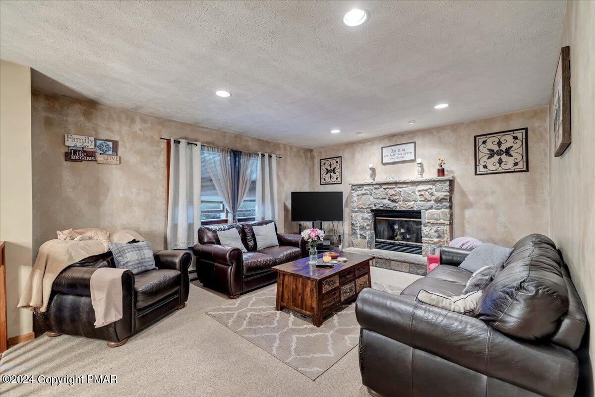 2083 Sun Valley Drive, Blakeslee, Pennsylvania image 5