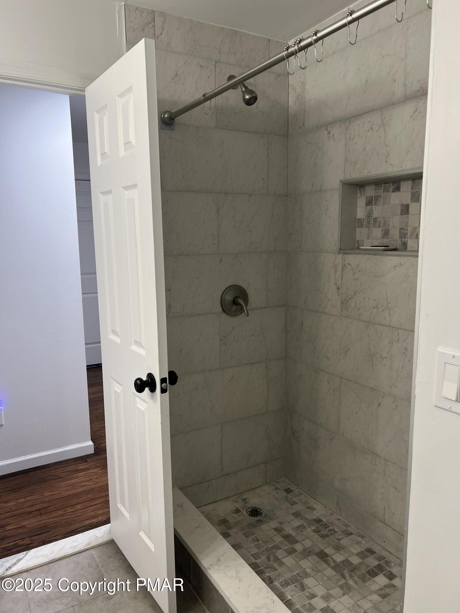 4506 Briarcliff Te Terrace, Tobyhanna, Pennsylvania image 10