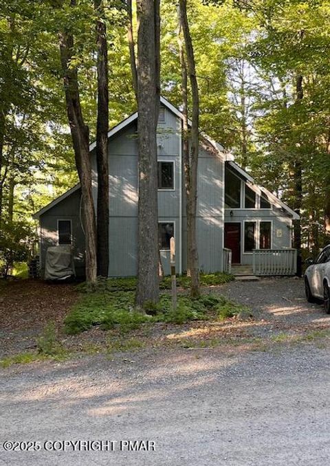 111 Mohican Trail Pocono Lake PA 18347