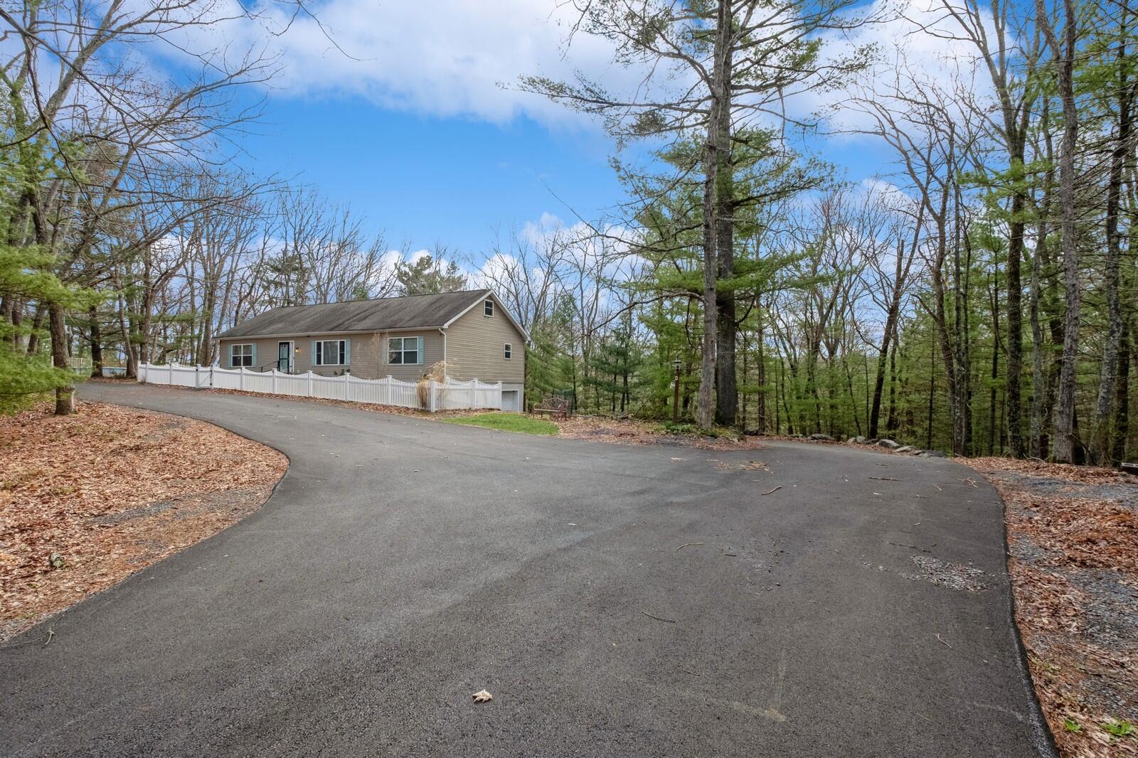 502 Wooddale Road, East Stroudsburg, Pennsylvania image 3