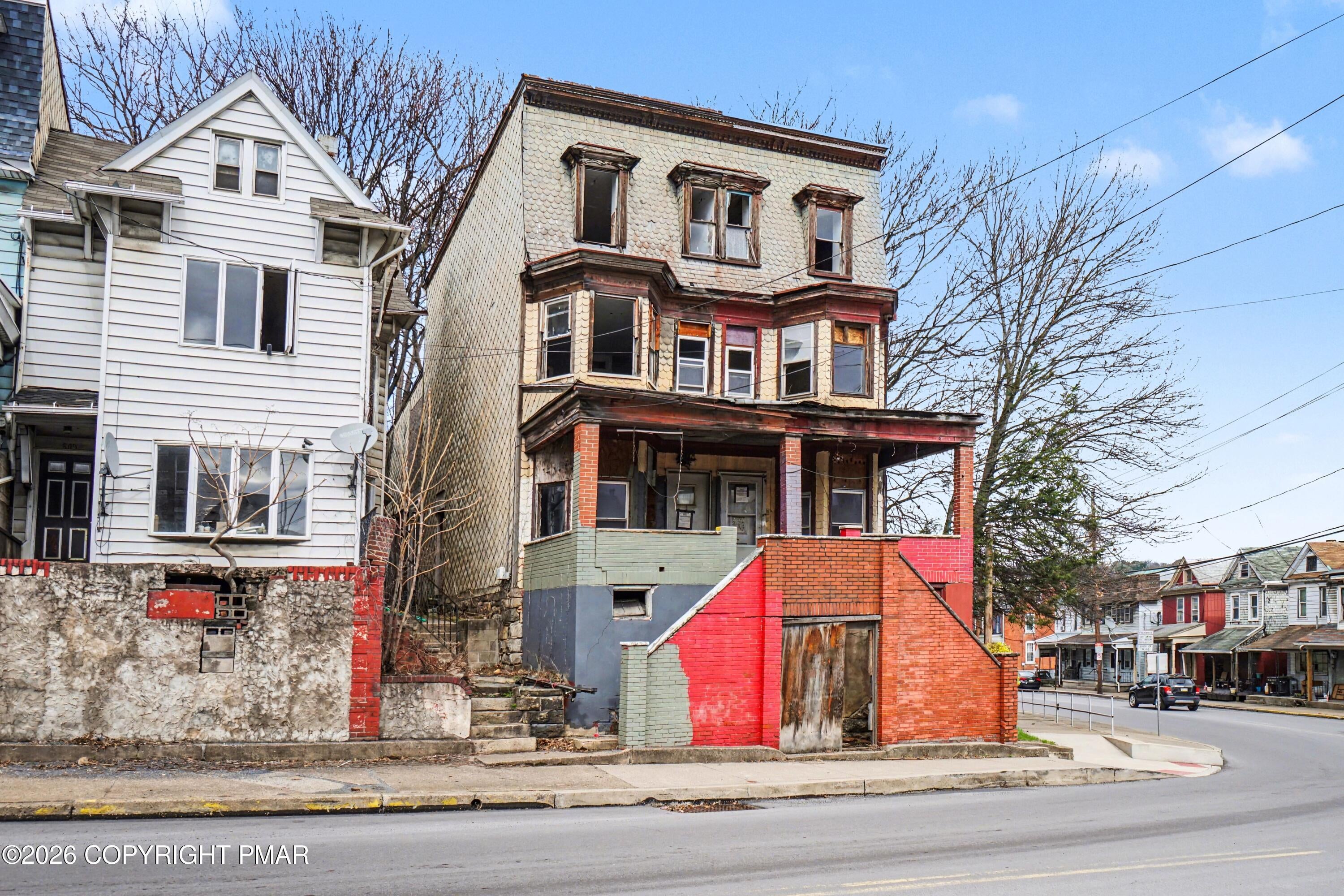 805-807 N 6th Street