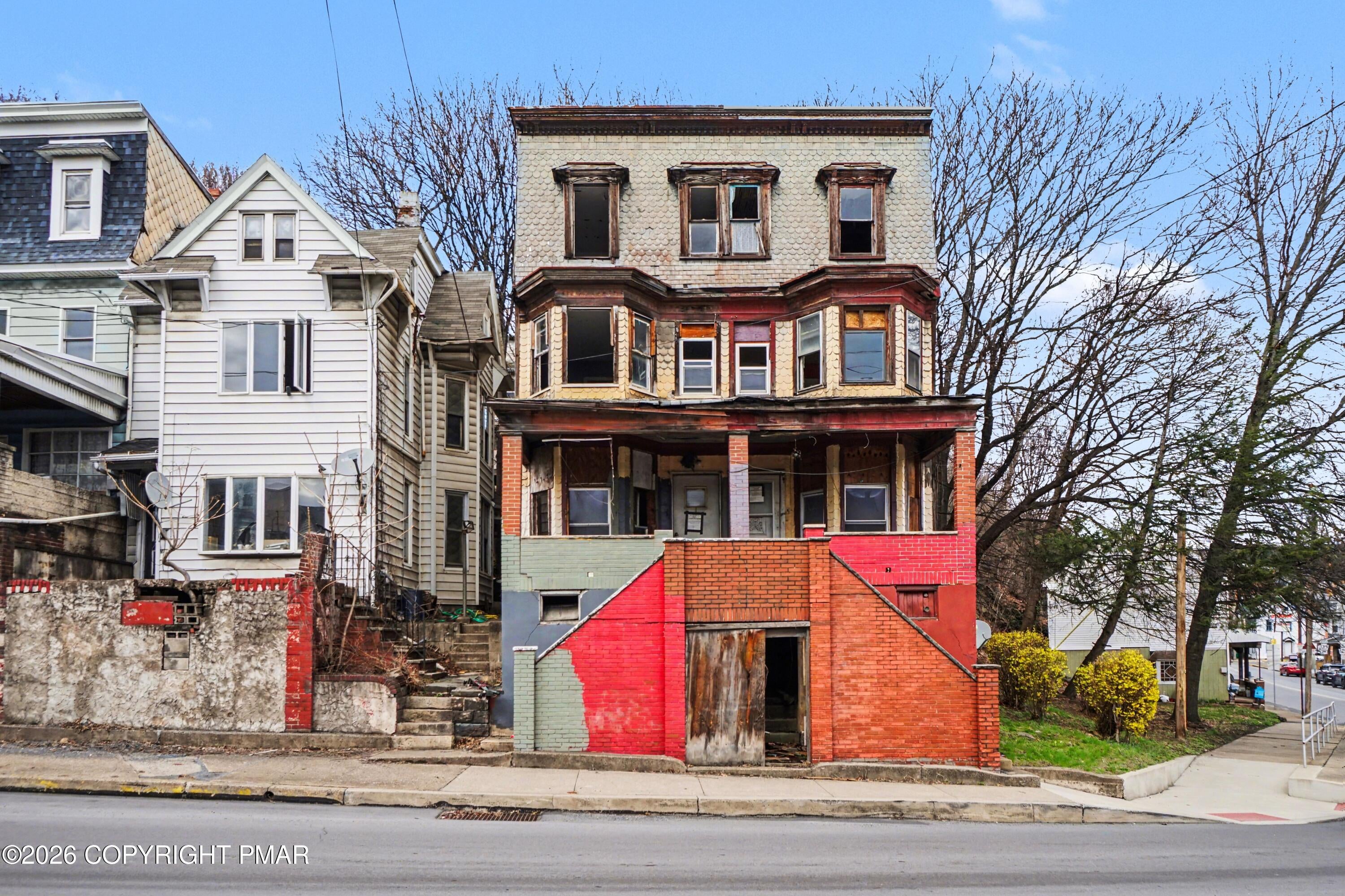 805-807 N 6th Street