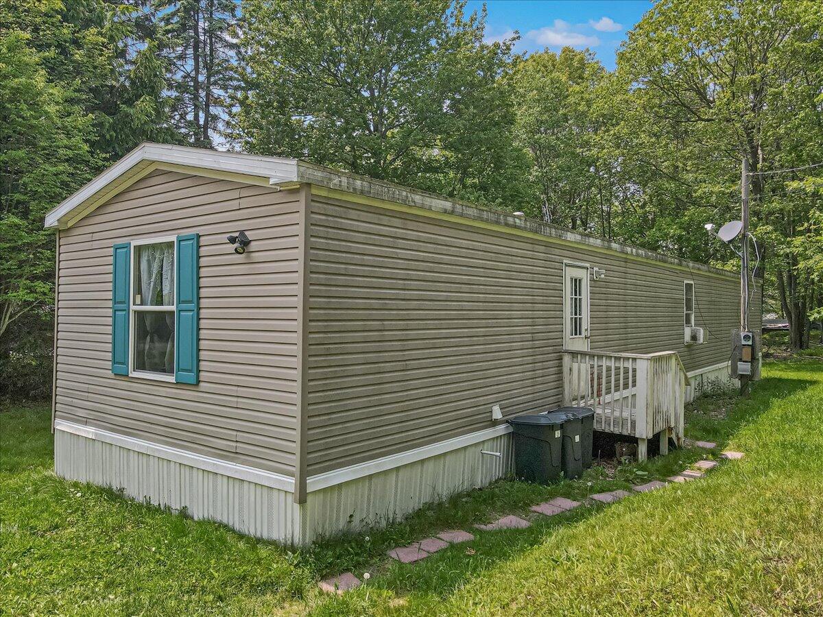 314 Summit Avenue, Pocono Summit, Pennsylvania image 2