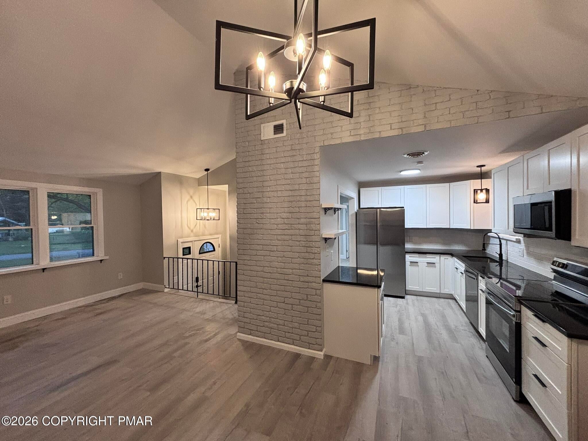 3097 Pleasant View Drive