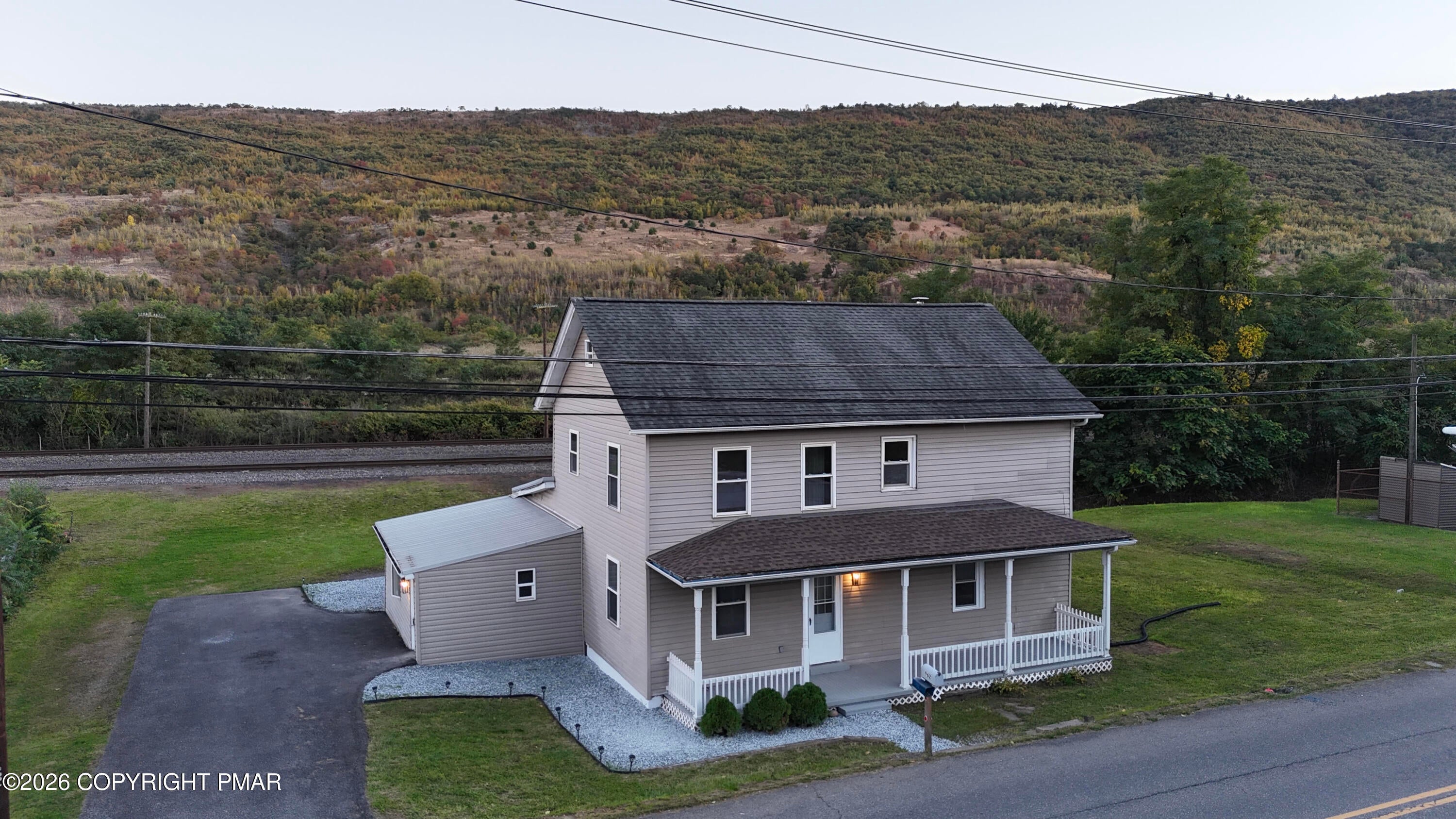 962-964 Mauch Chunk Road