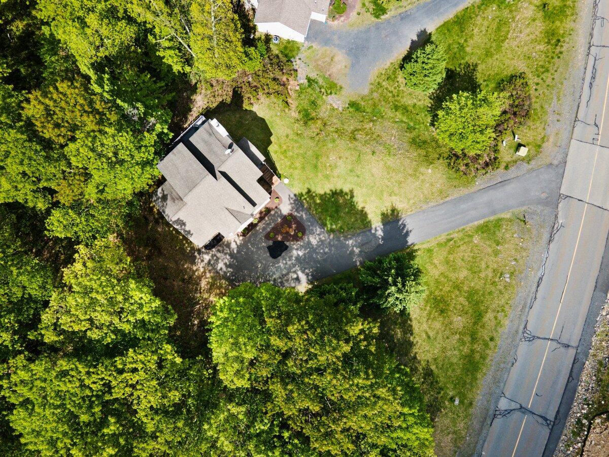 2210 Camelback Drive, Tannersville, Pennsylvania image 7