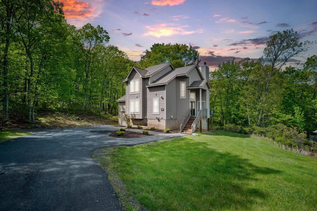 2210 Camelback Drive, Tannersville, Pennsylvania image 1