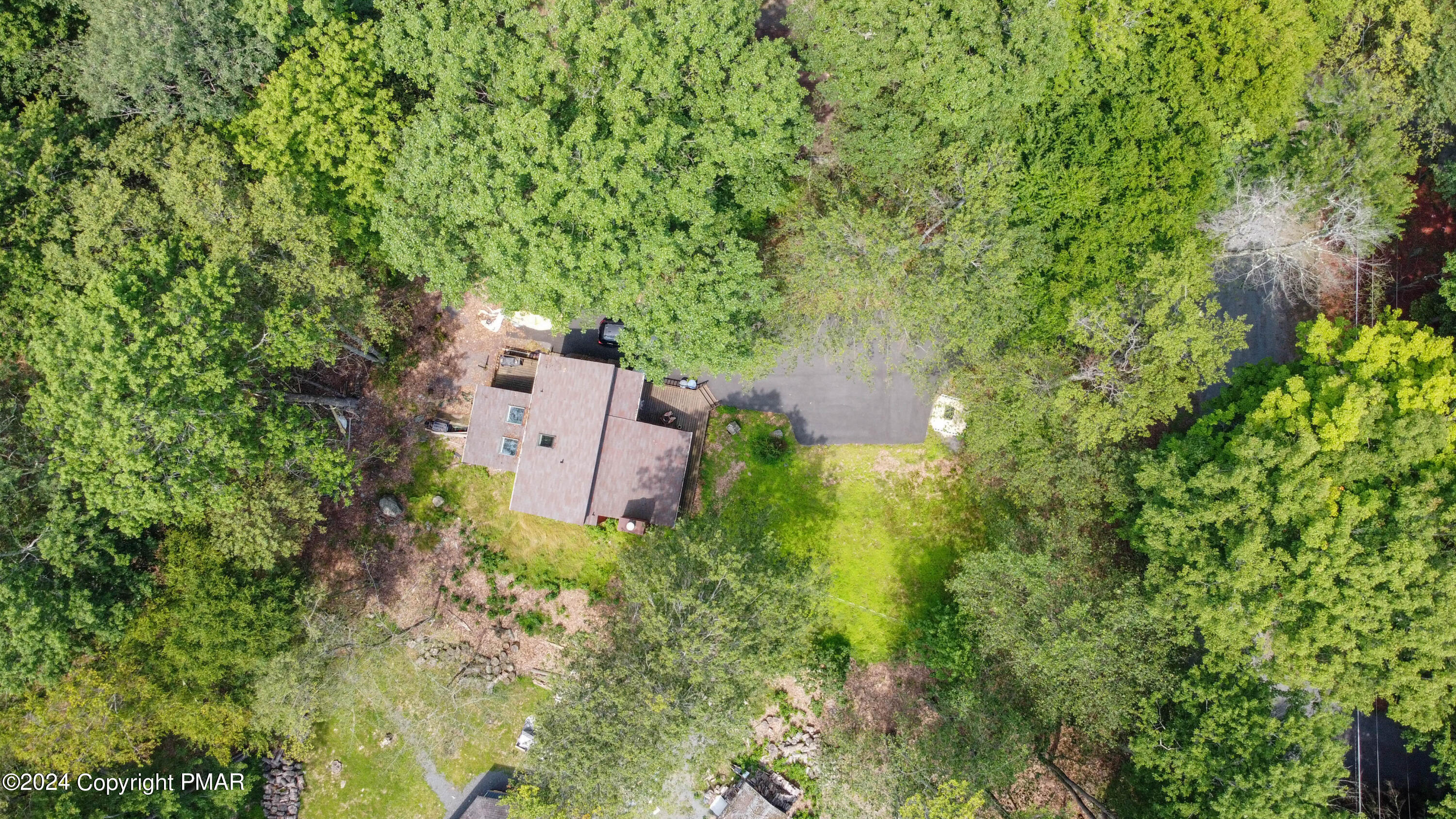 153 Mountain View Drive, Pocono Lake, Pennsylvania image 2