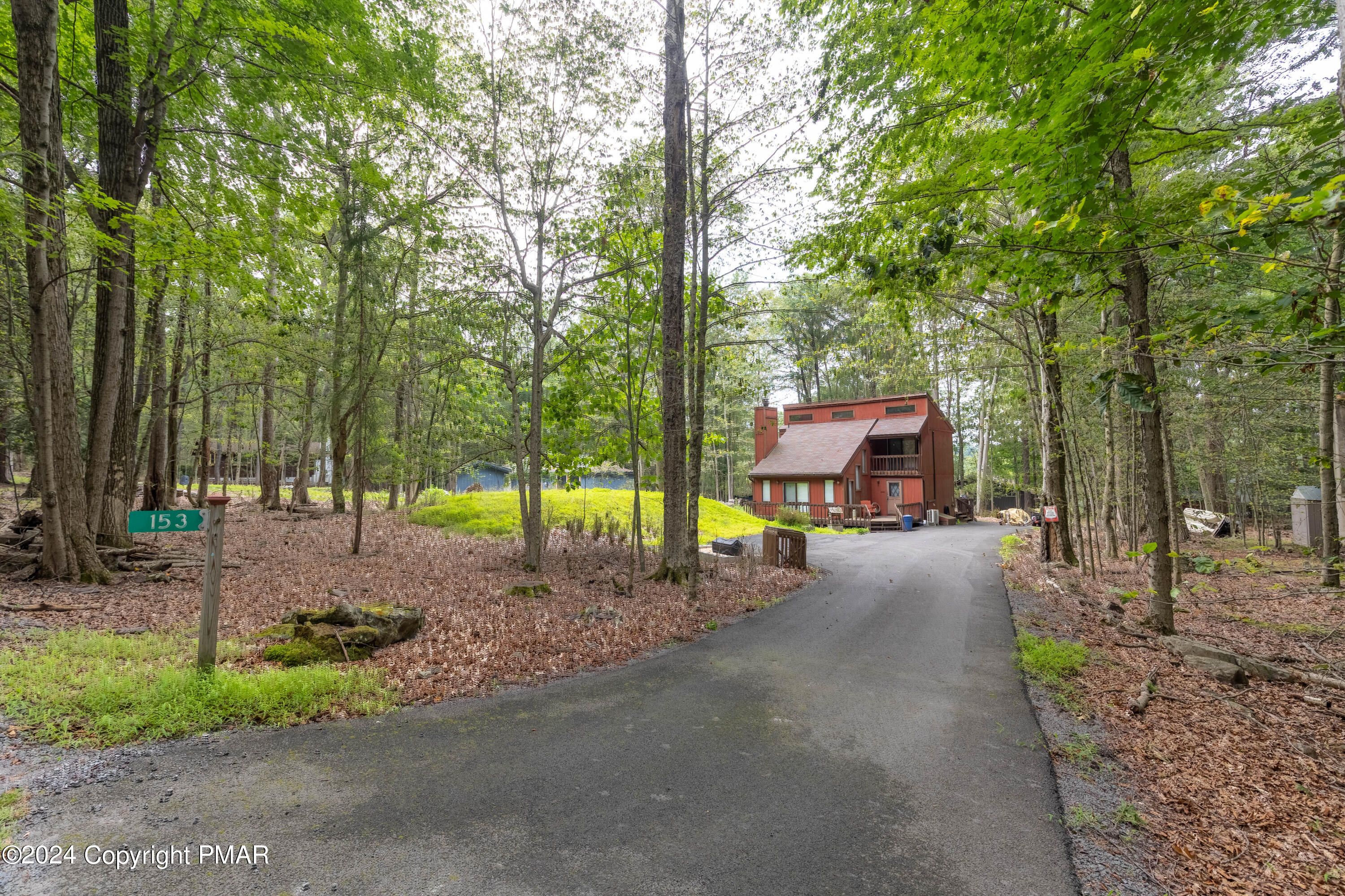 153 Mountain View Drive, Pocono Lake, Pennsylvania image 4
