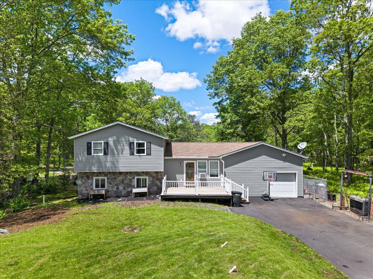 27 Mountain Top Road, East Stroudsburg, Pennsylvania image 2